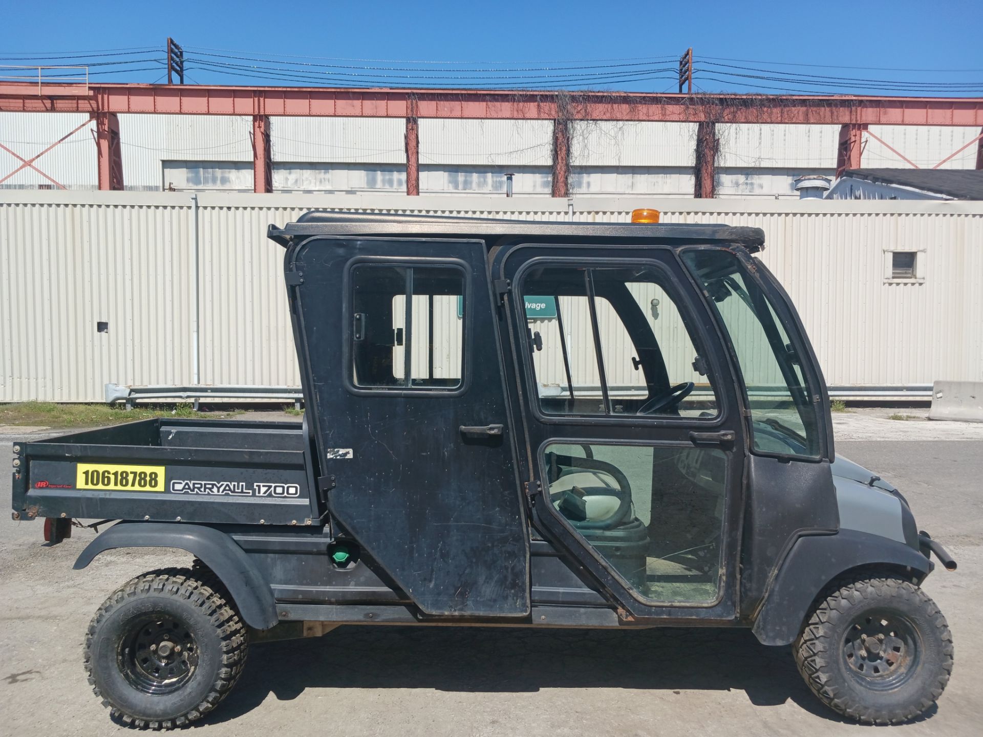 2017 Club Car Carryall 1700 Utility Cart RTV - Lester, PA - Image 4 of 9