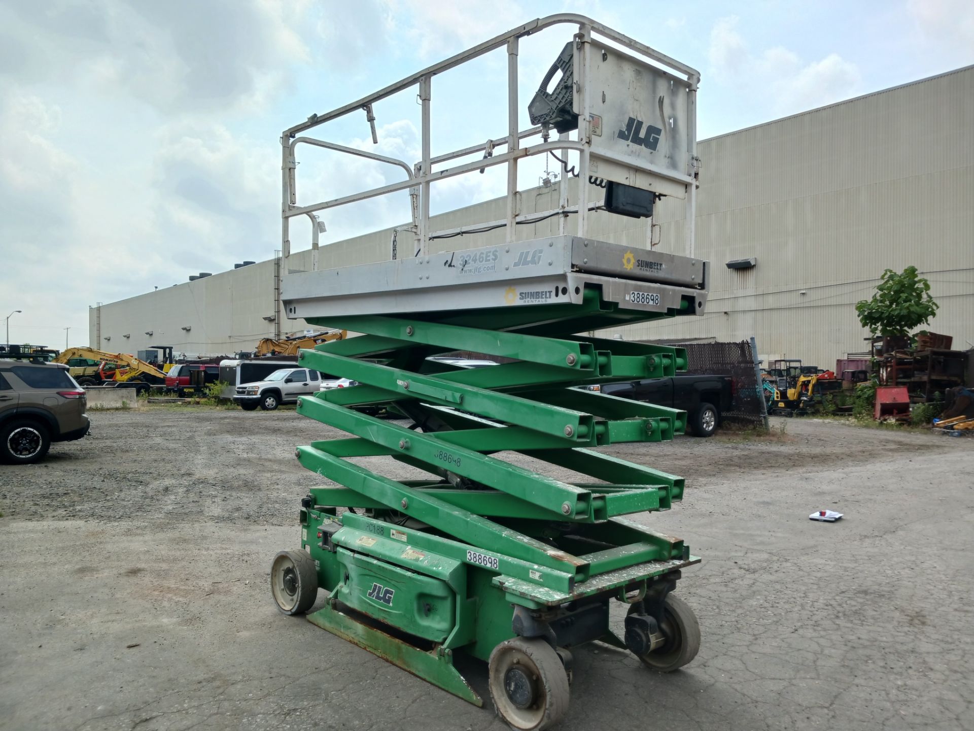 2012 JLG 3246ES Electric Scissor Lift 32FT - Lester, PA - Image 8 of 17