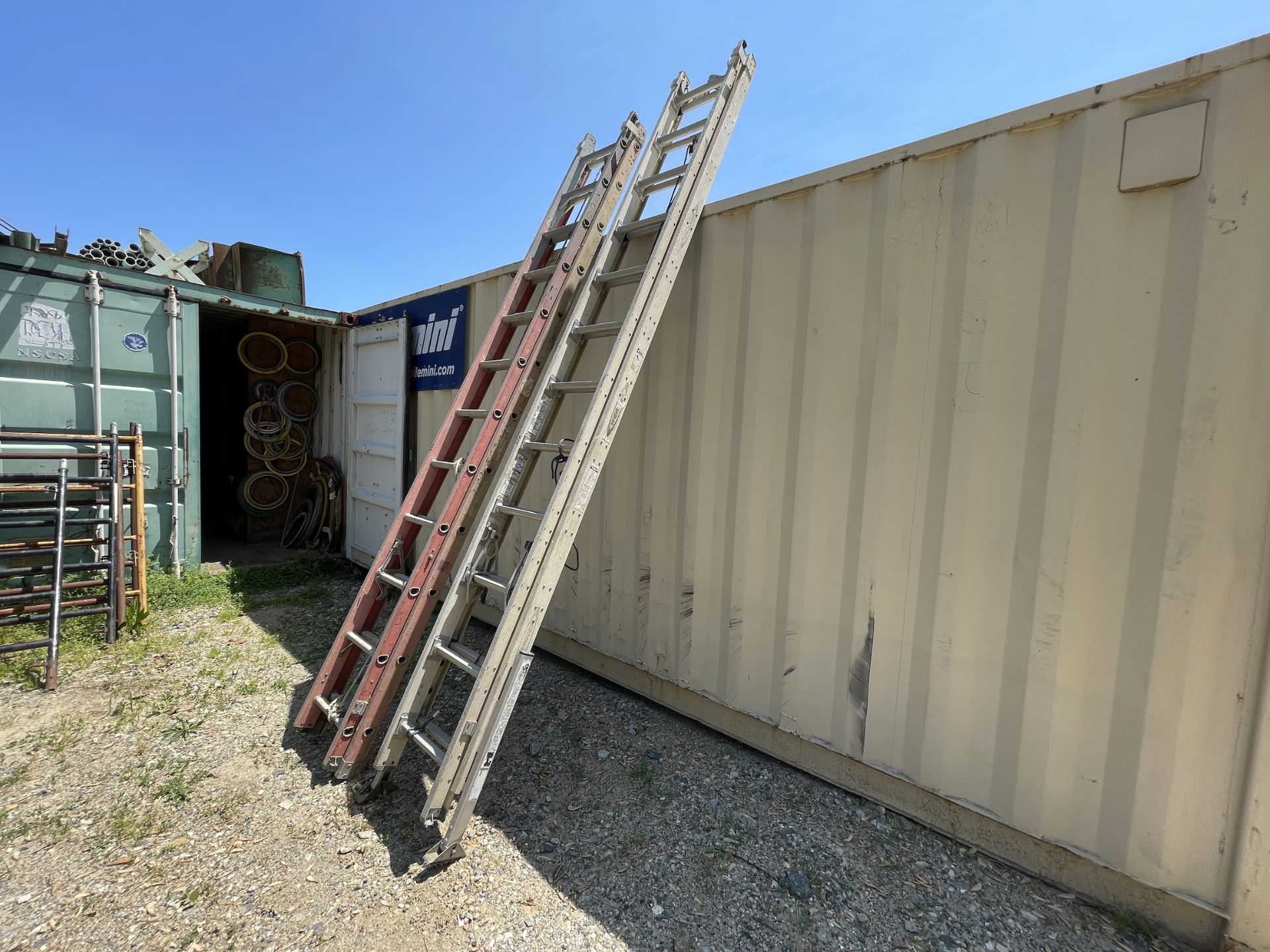 Lot of 2 Extension Ladders - Upland - Image 3 of 4