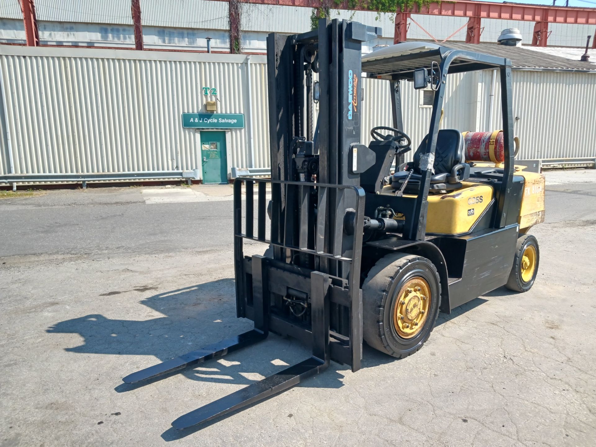 Daewoo G35S-2 7000 lb Forklift - Lester, PA - Image 3 of 13