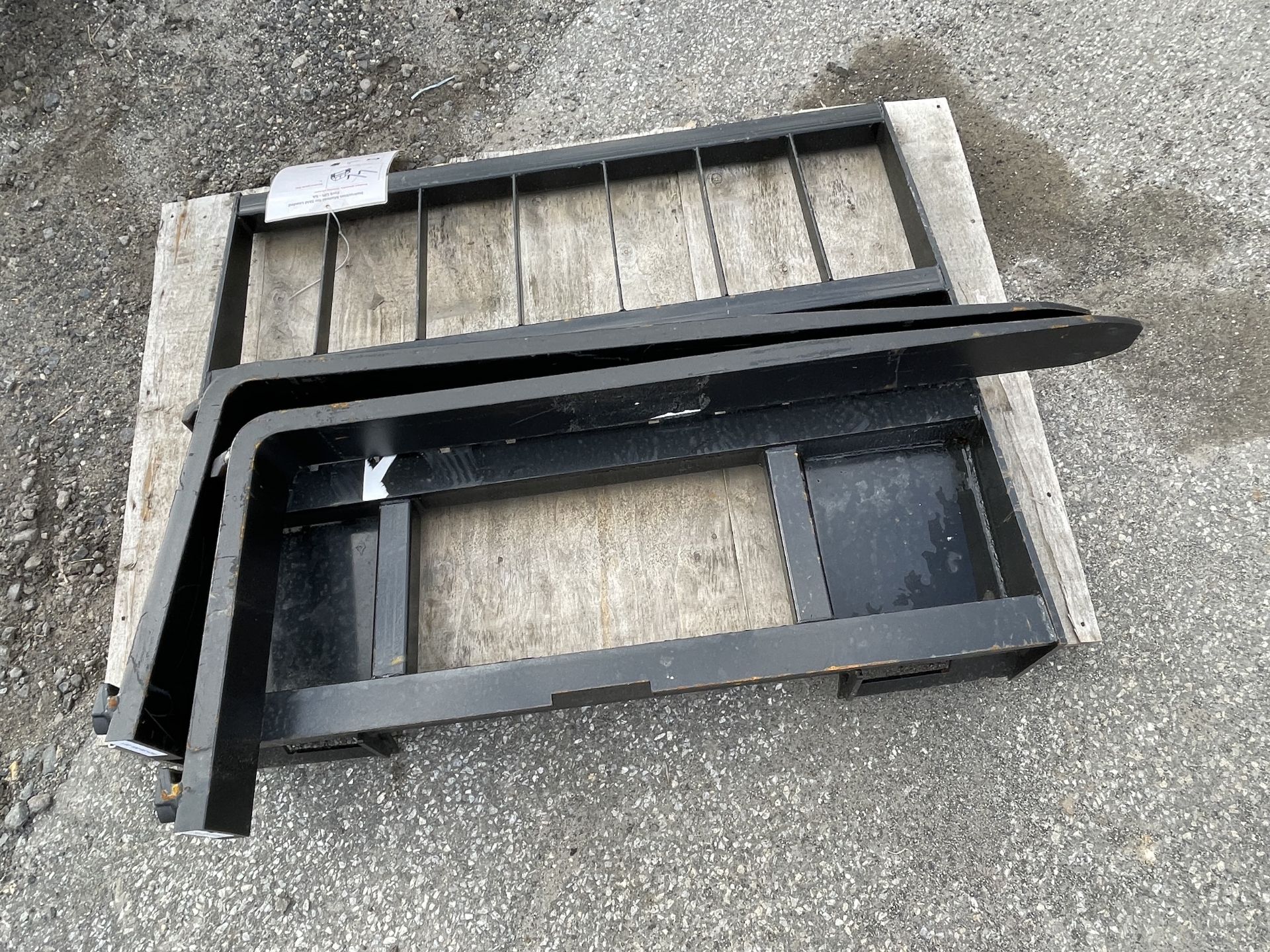 Brand New 48" Skid Steer Fork Attachment (ES31) - Lester, Pa