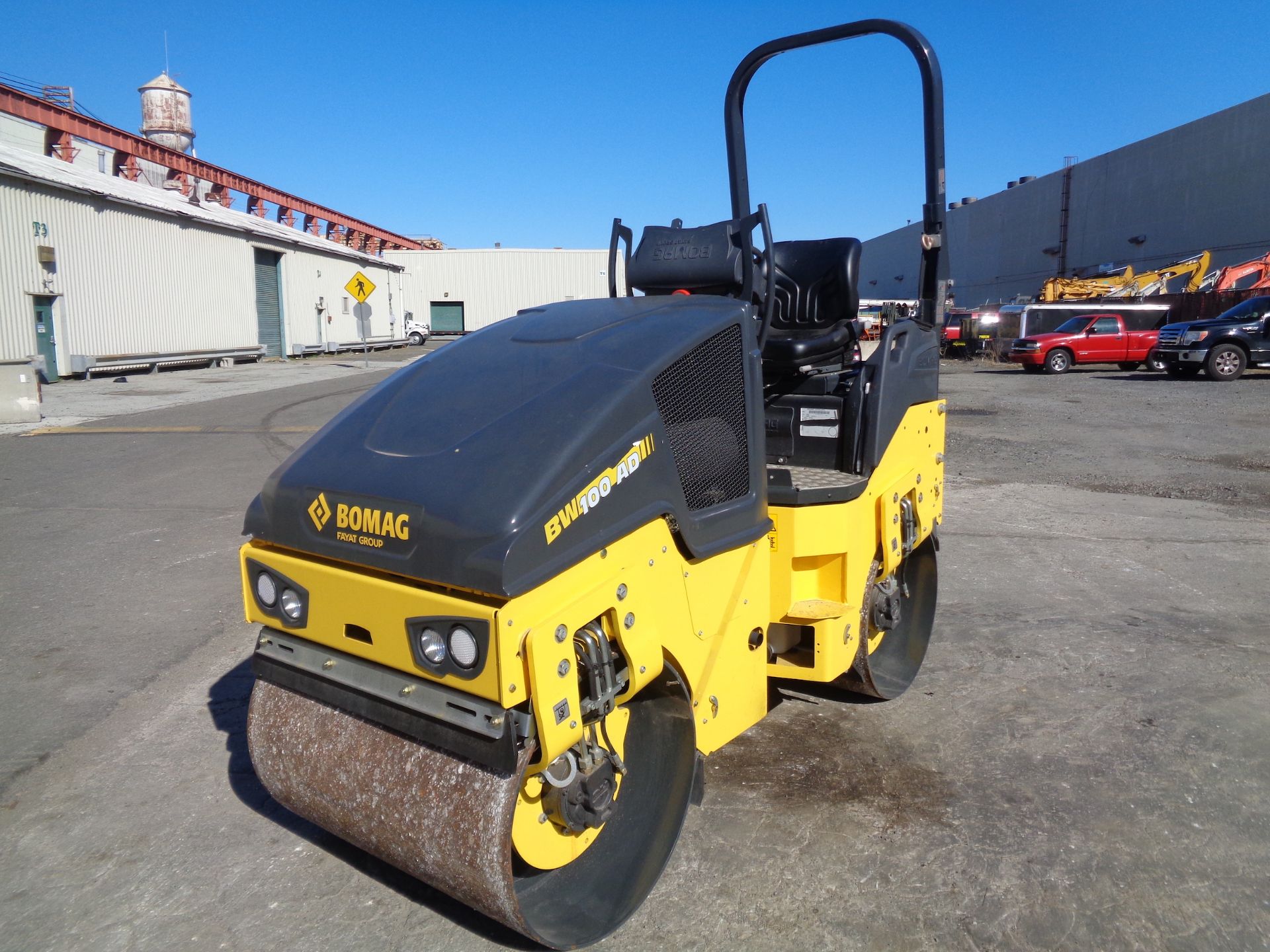 UNUSED 2022 Bomag BW100 AD-5 Drum Roller - Lester, PA - Image 2 of 8
