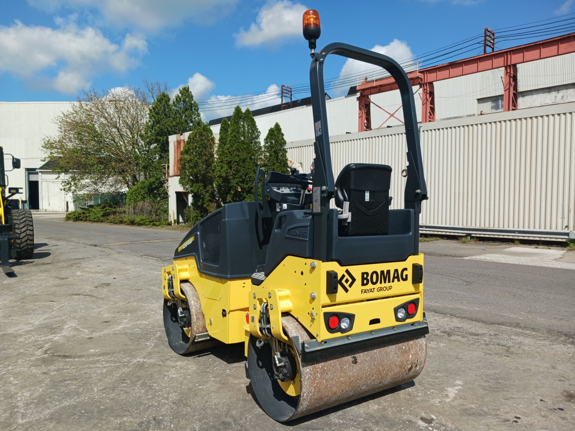 Unused 2022 Bomag BW120 AD-5 Roller - Lester, PA - Image 5 of 13