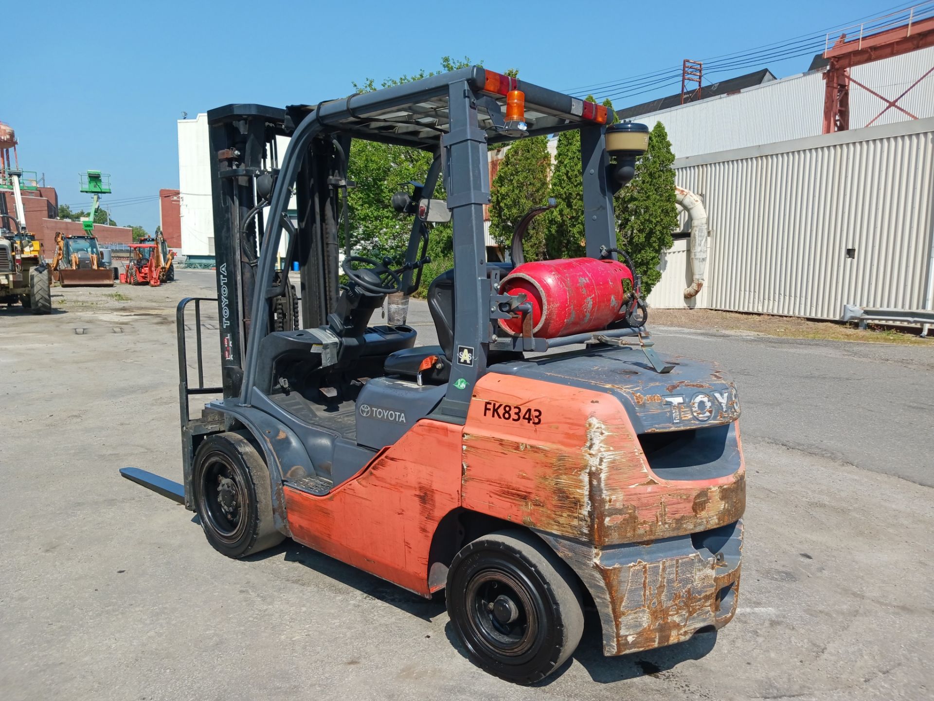 Toyota 8FGU30 6,000 lb Forklift - Lester, PA - Image 2 of 13