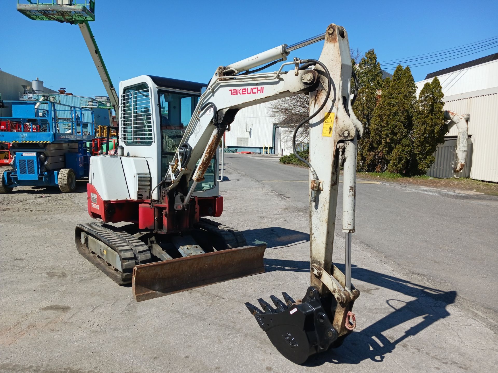 2014 Takeuchi TB138FR Mini Hydraulic Excavator - Lester, PA - Image 4 of 8