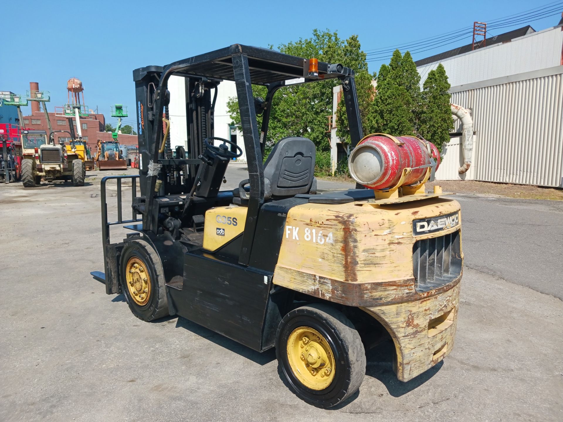 Daewoo G35S-2 7000 lb Forklift - Lester, PA - Image 2 of 13