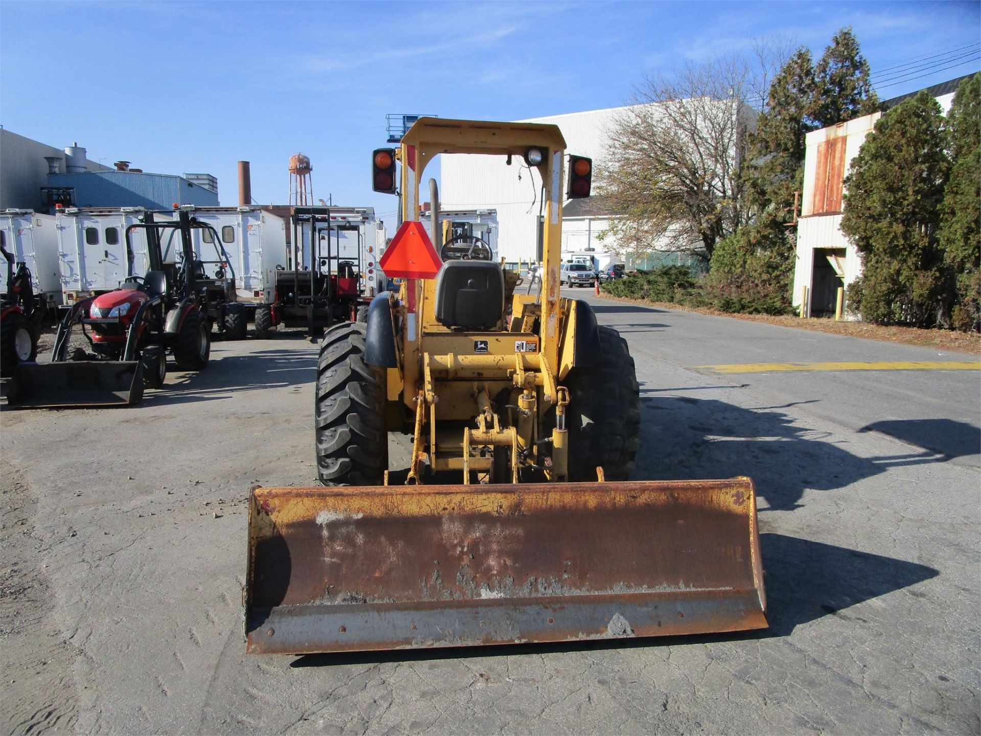 John Deere 210LE Skip Loader - Lester, PA - Image 10 of 13