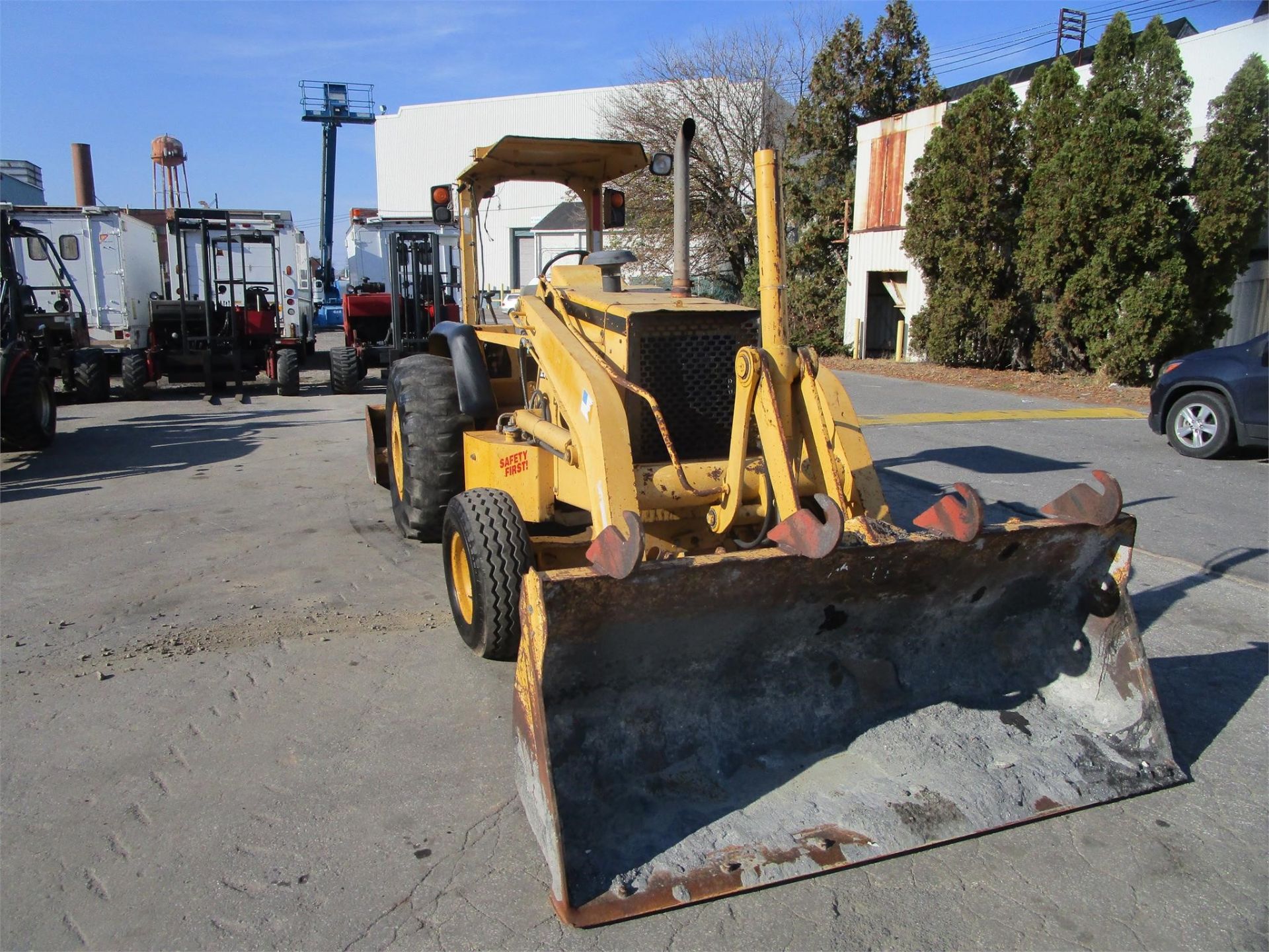 John Deere 210LE Skip Loader - Lester, PA - Image 7 of 13