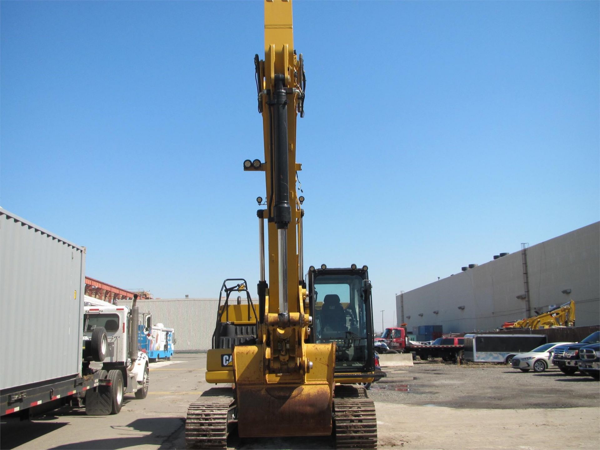 2018 Caterpillar 320 NXT GEN 2D Hyd Excavator - Lester, PA - Image 6 of 25