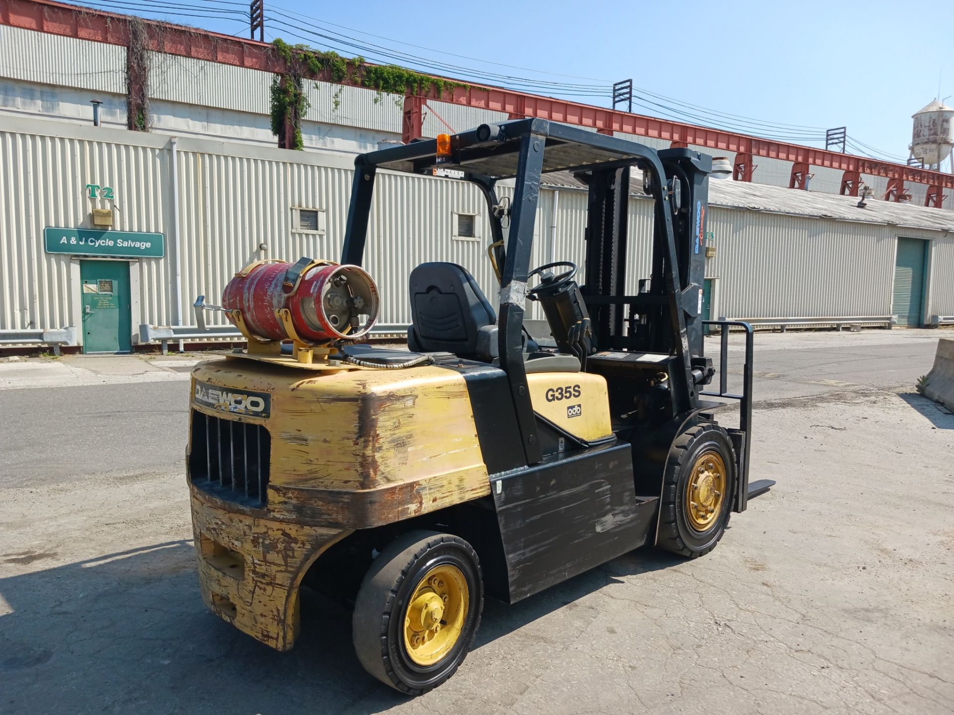 Daewoo G35S-2 7000 lb Forklift - Lester, PA - Image 6 of 13