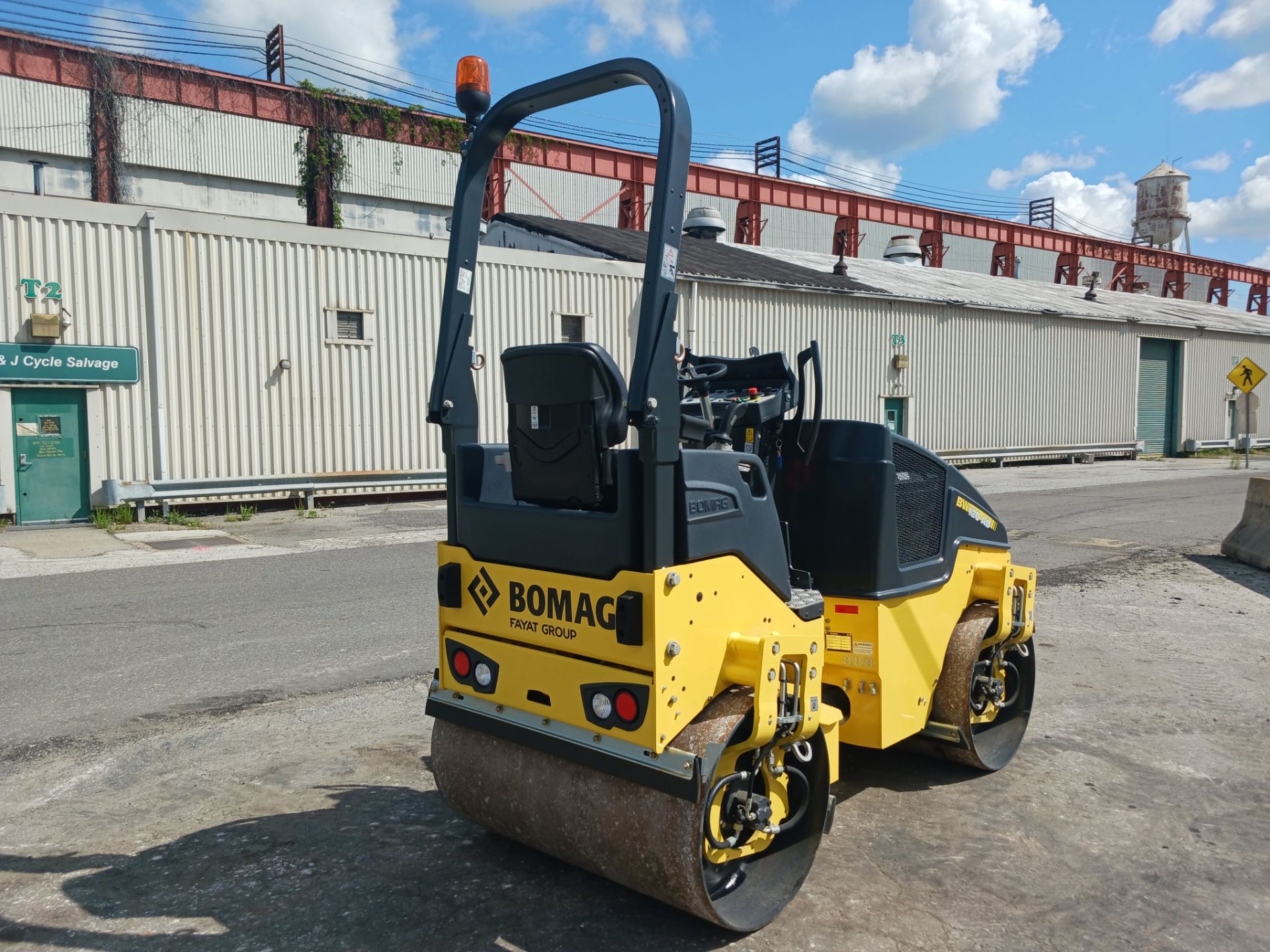 Unused 2022 Bomag BW120 AD-5 Roller - Lester, PA - Image 3 of 13