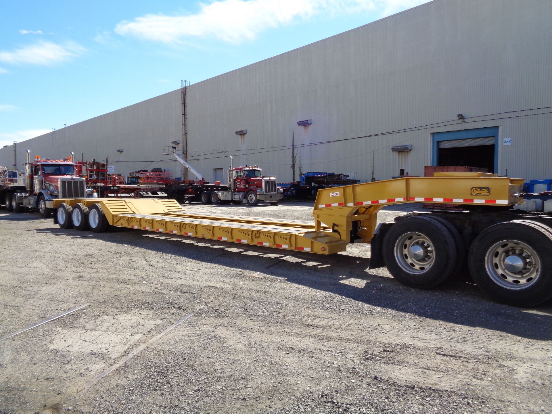 NEW 2022 Witzco RG52 Detachable Gooseneck Trailer - Lester, PA - Image 3 of 11