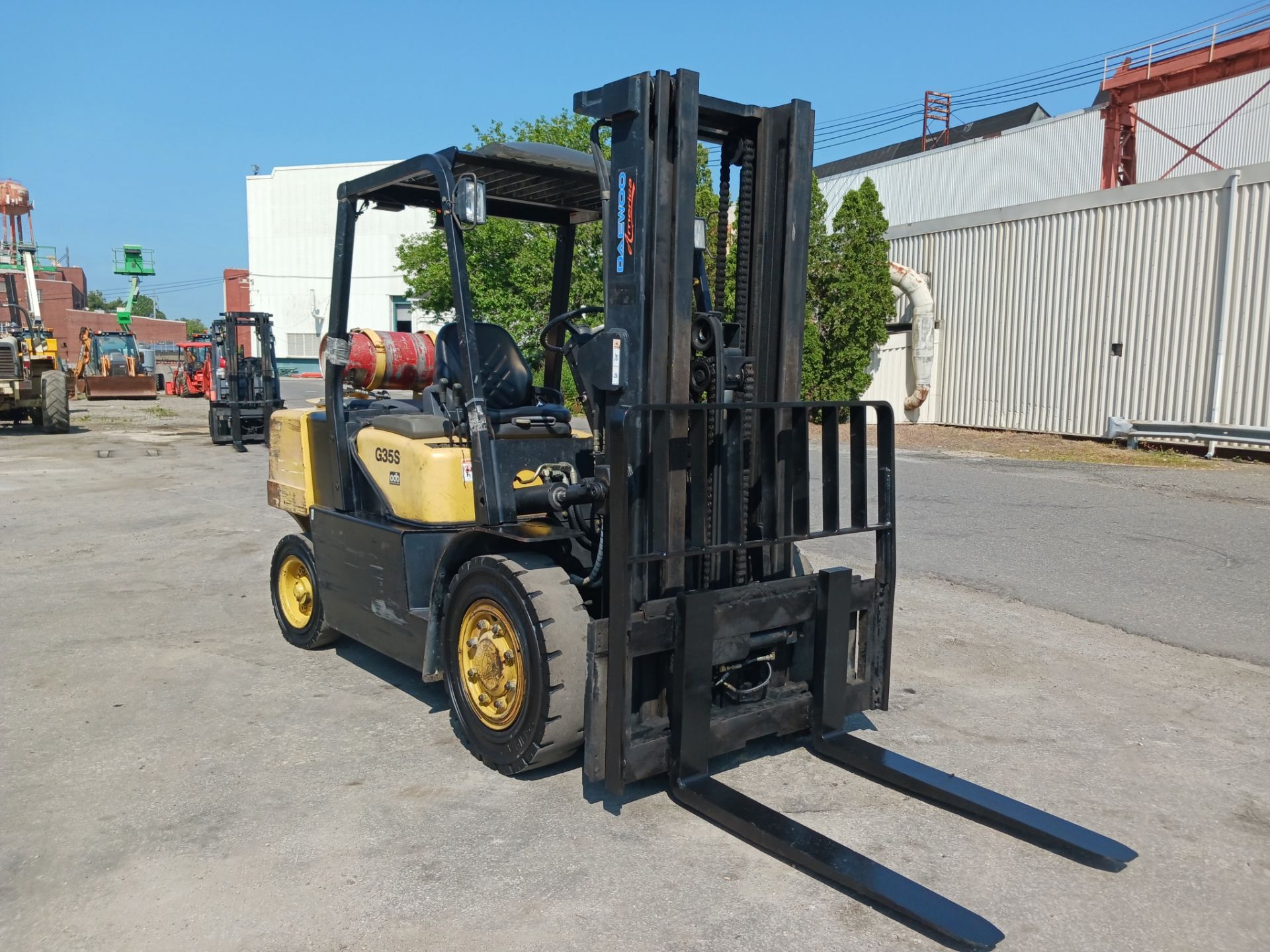 Daewoo G35S-2 7000 lb Forklift - Lester, PA - Image 5 of 13