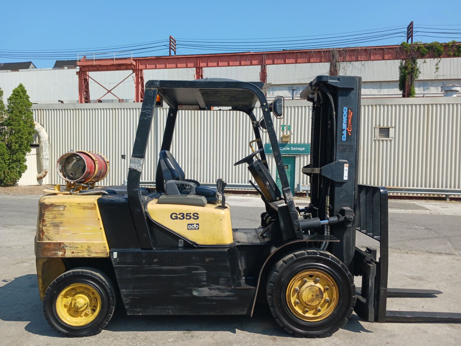 Daewoo G35S-2 7000 lb Forklift - Lester, PA - Image 4 of 13