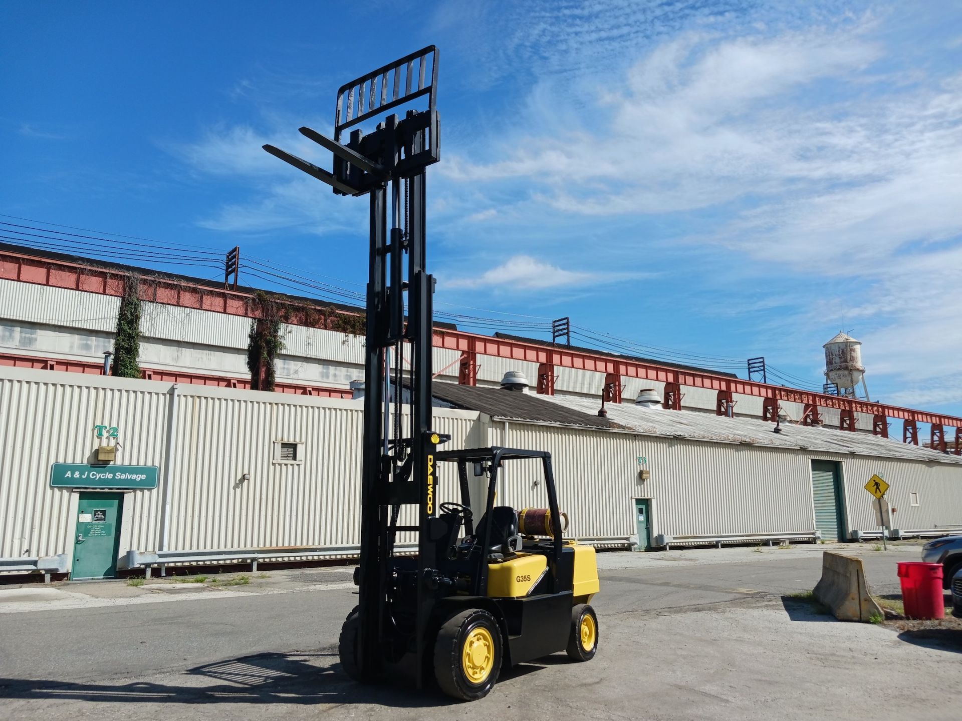 Daewoo G35S-2 7,000 lb Forklift - Image 9 of 15