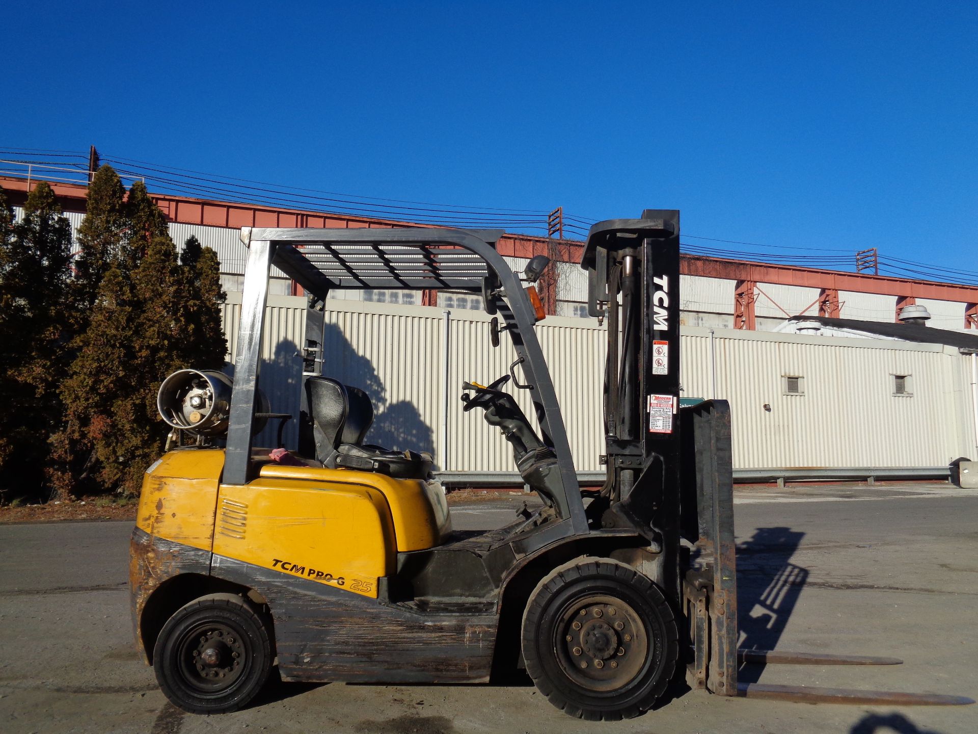 TCM FG25T3L 5,000 lb Forklift - Image 6 of 11