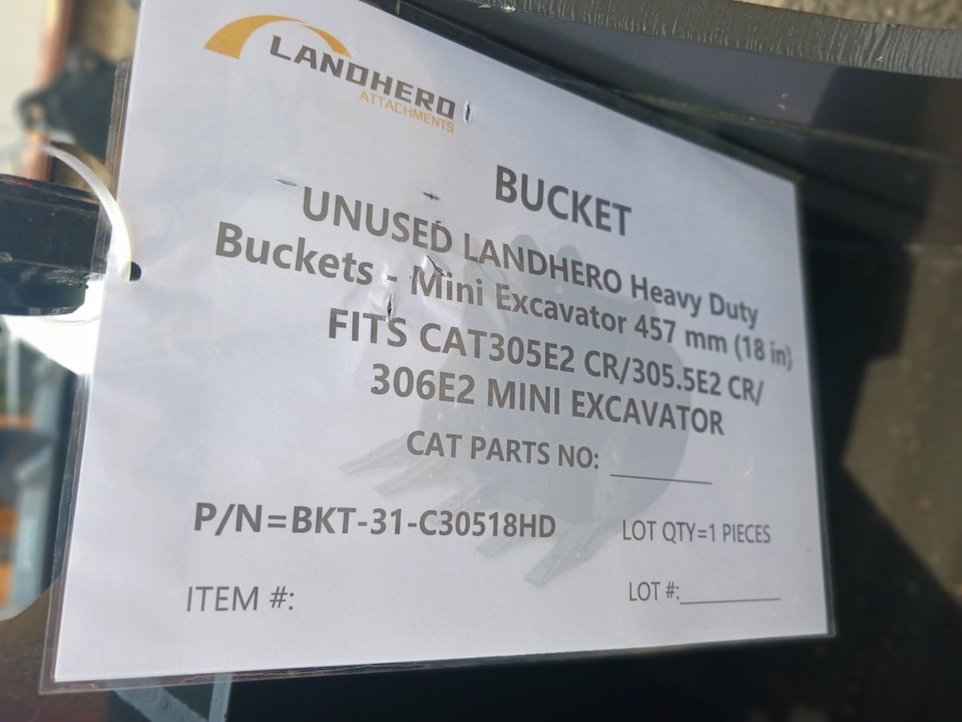 Brand New Unused Landhonor BKT-31-C30518HD 18in Mini Excavator Bucket (C384E) - Image 6 of 6