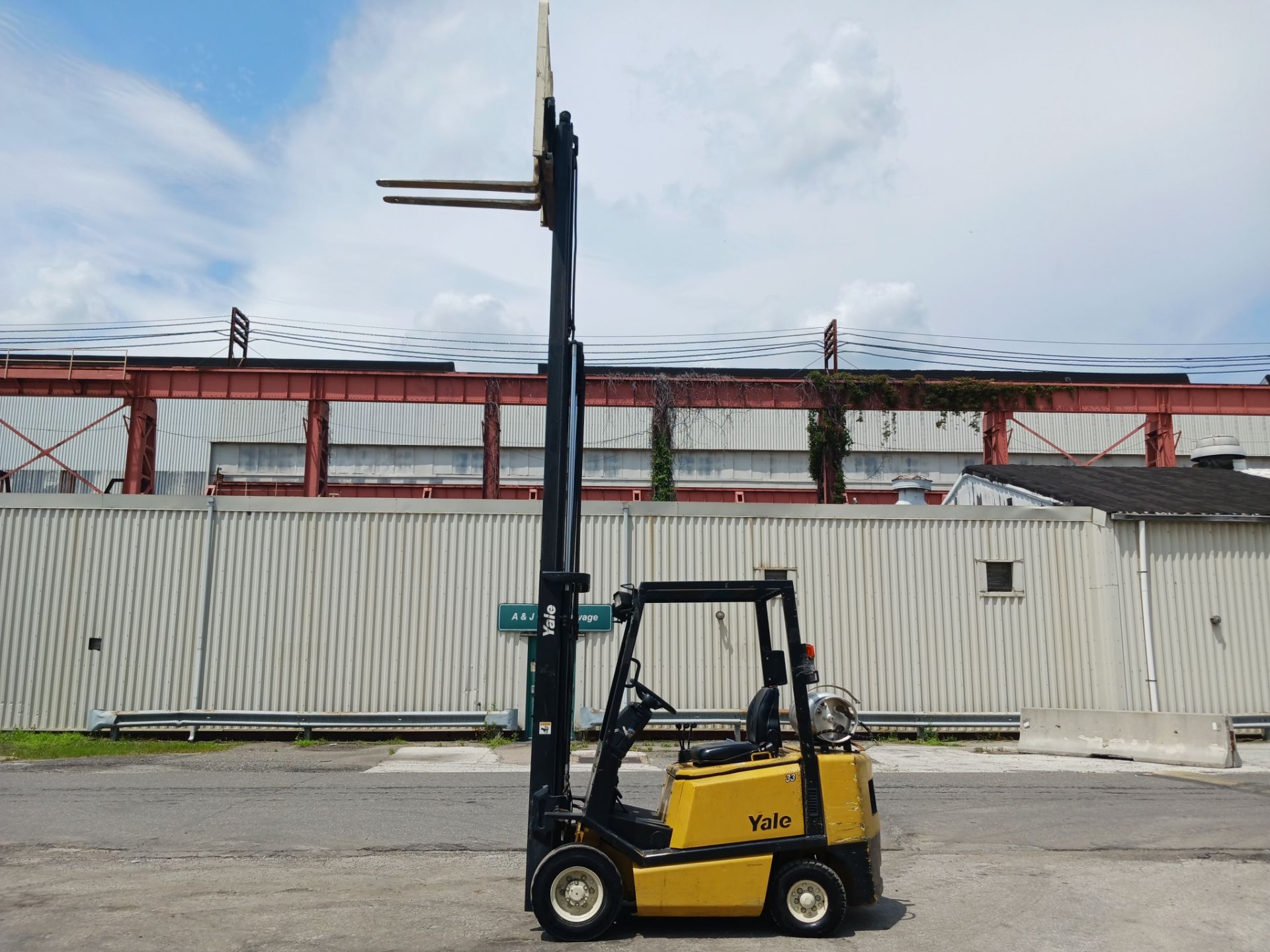 Yale GLP040AF 4,000 lb Forklift - Image 7 of 13