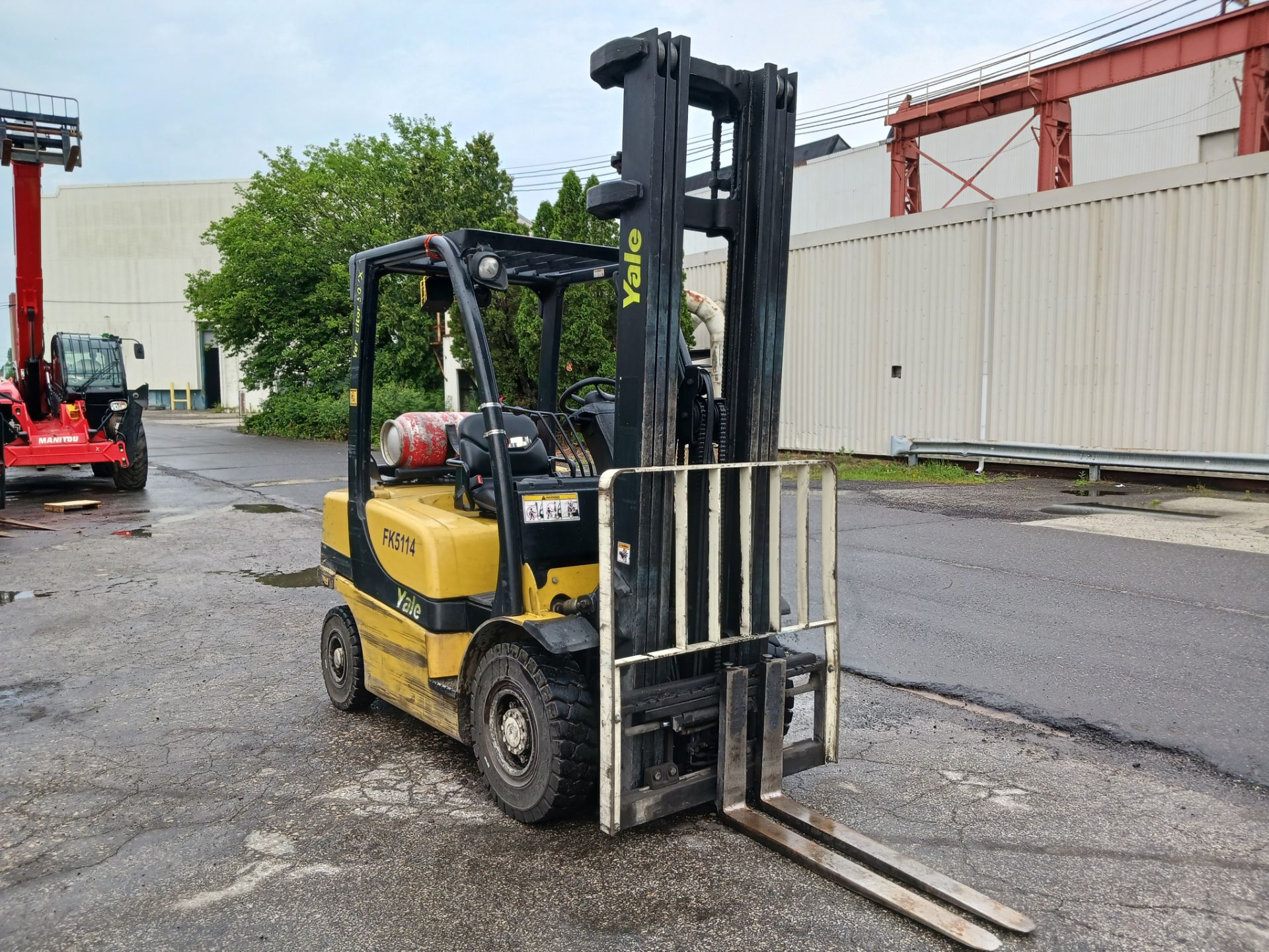 Yale GLP050VX 5,000 lb Forklift - Image 2 of 6
