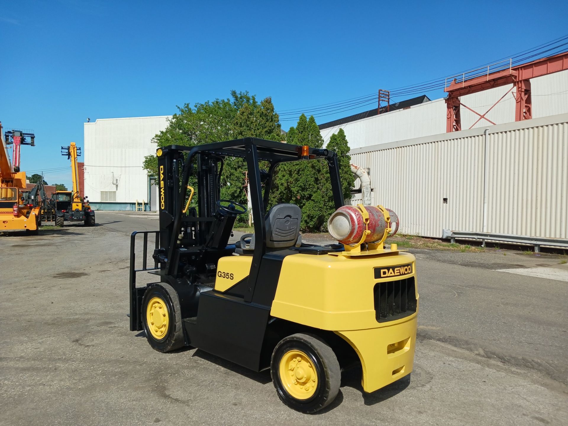 Daewoo G35S-2 7,000 lb Forklift - Image 5 of 15