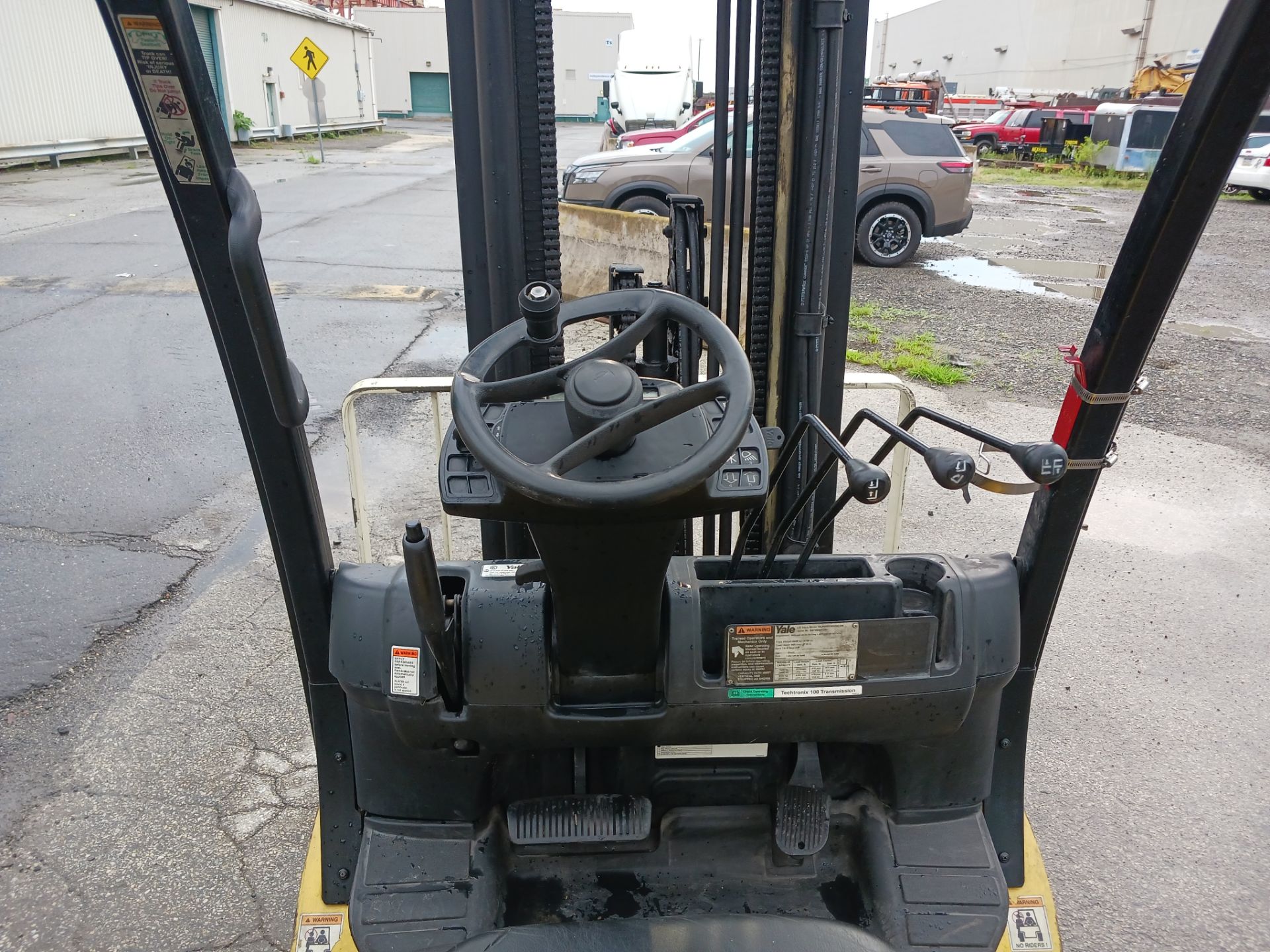 Yale GLP050VX 5,000 lb Forklift - Image 4 of 6
