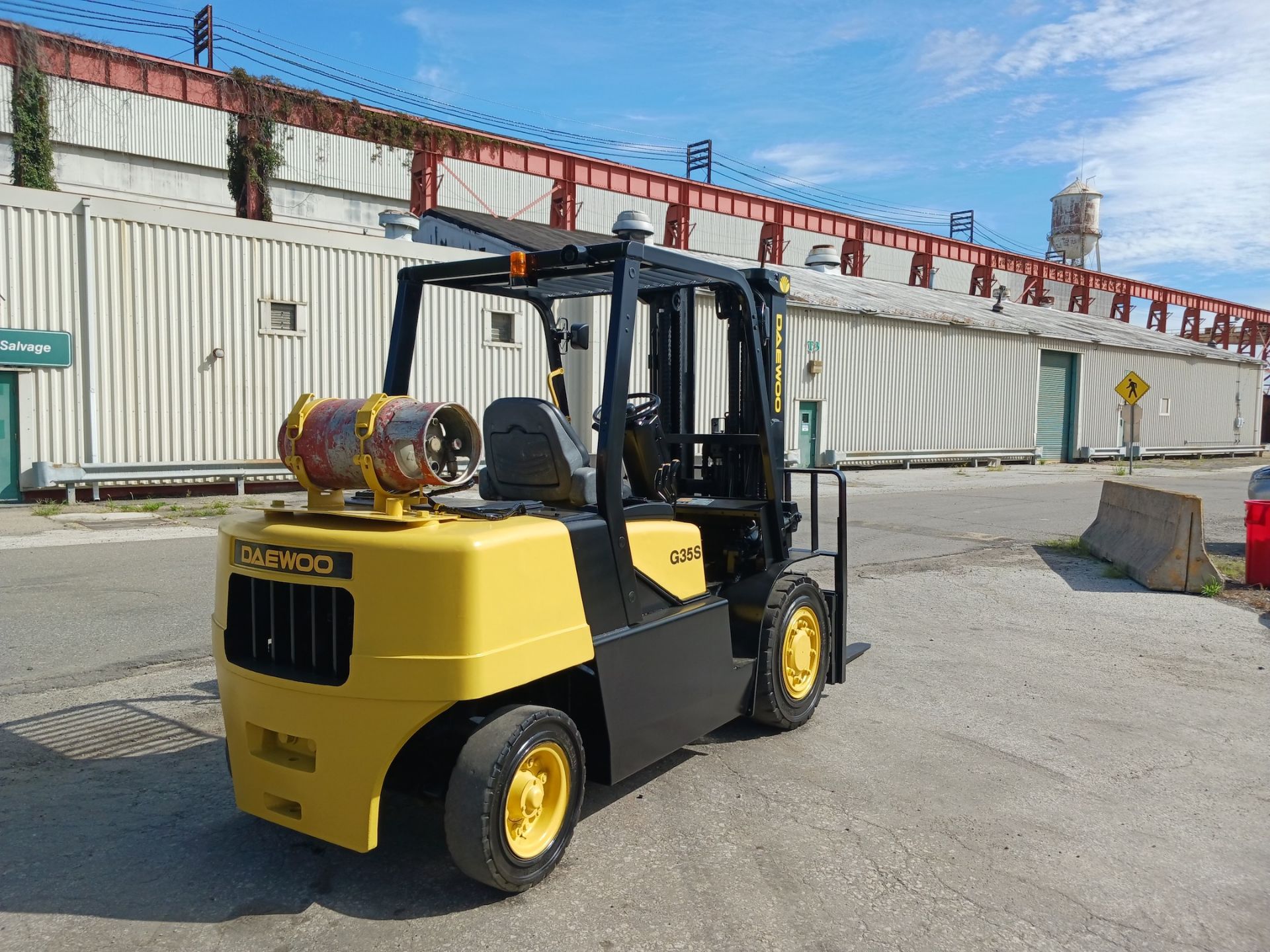 Daewoo G35S-2 7,000 lb Forklift - Image 4 of 15