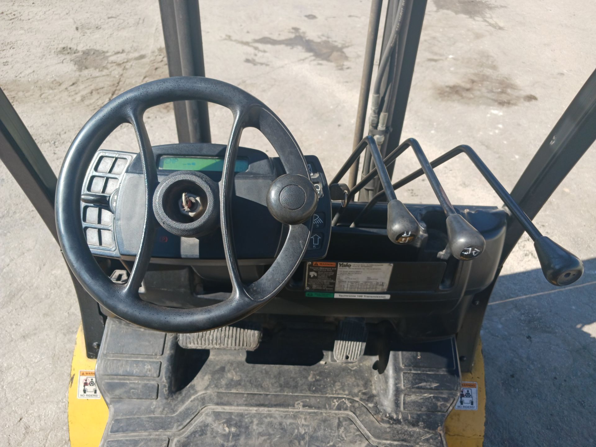 Yale GLP050VX 5,000lb Forklift - Image 12 of 17