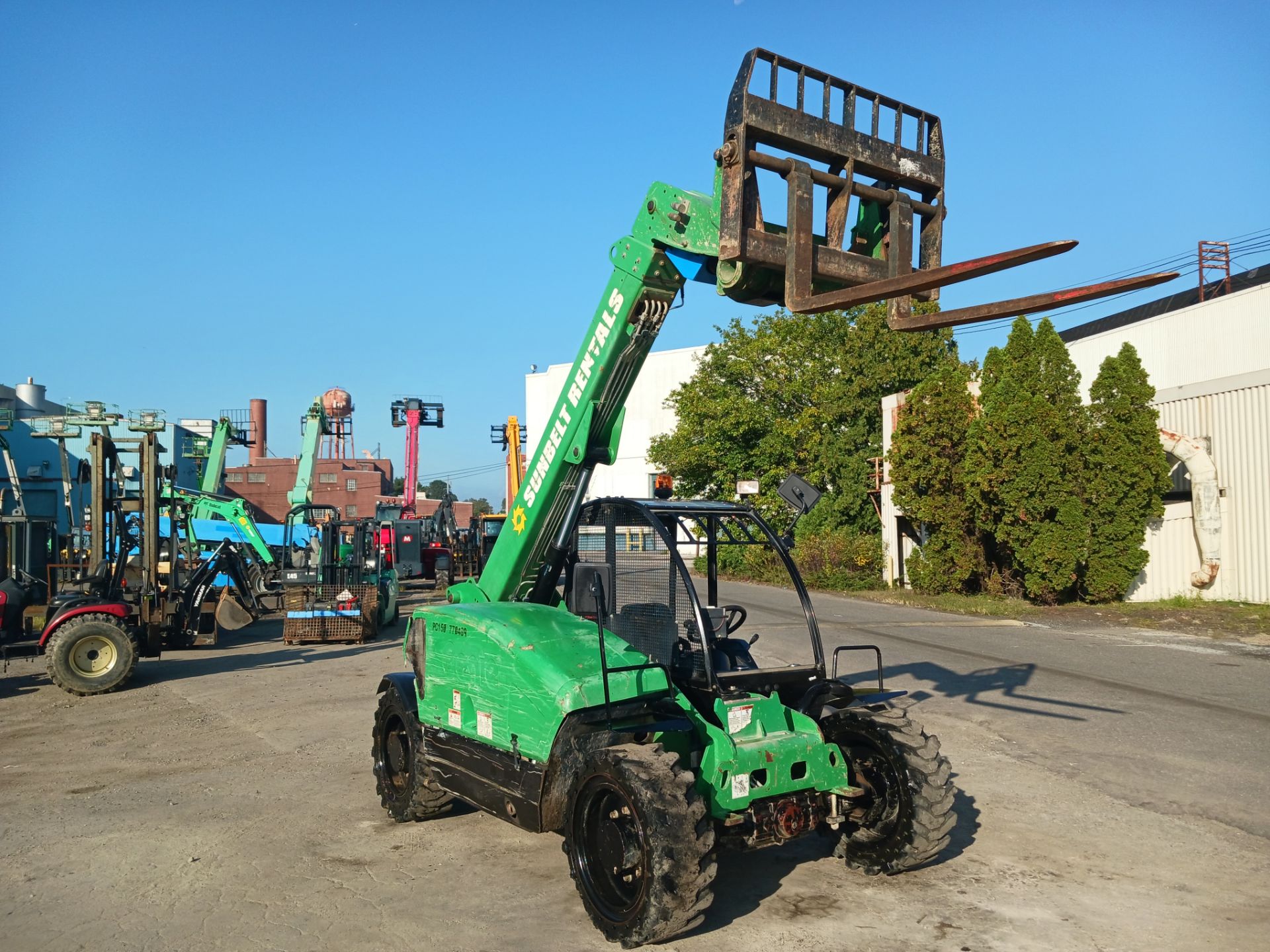 2015 Genie GTH-5519 5,000lbs Telescopic Forklift - Image 4 of 22