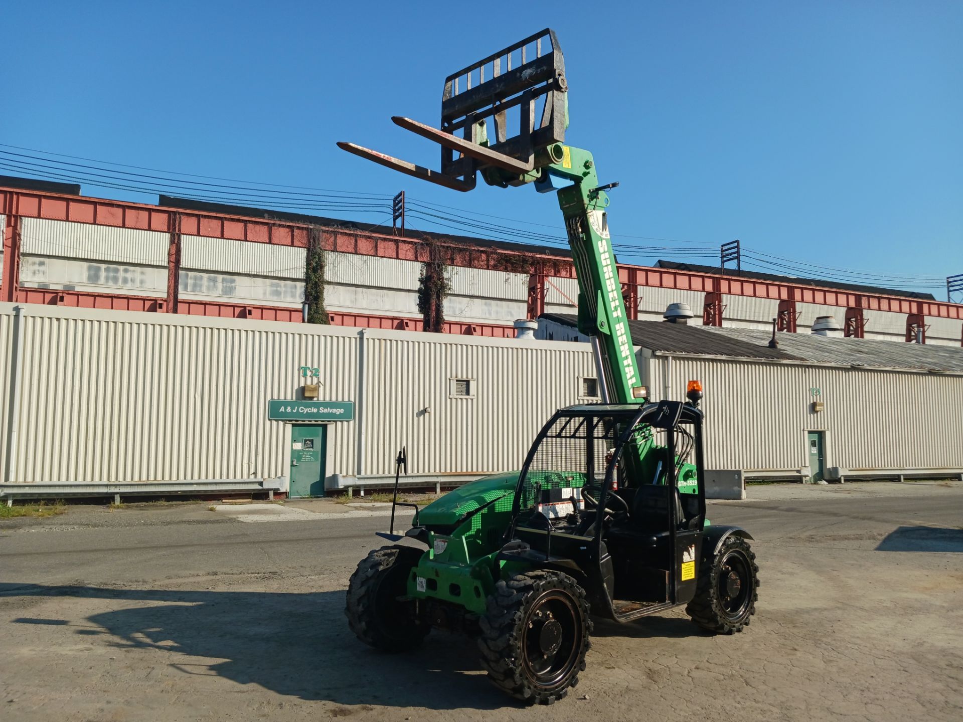 2015 Genie GTH-5519 5,000lbs Telescopic Forklift - Image 9 of 22