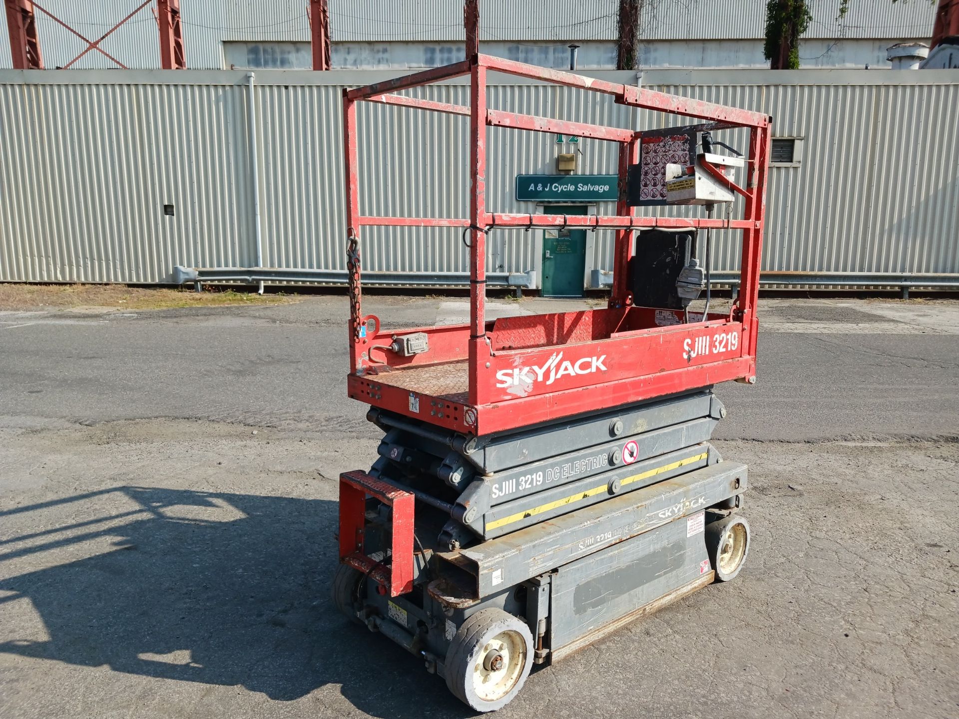 2013 Skyjack SJIII-3219 19ft Scissor Lift (A1) - Image 3 of 16