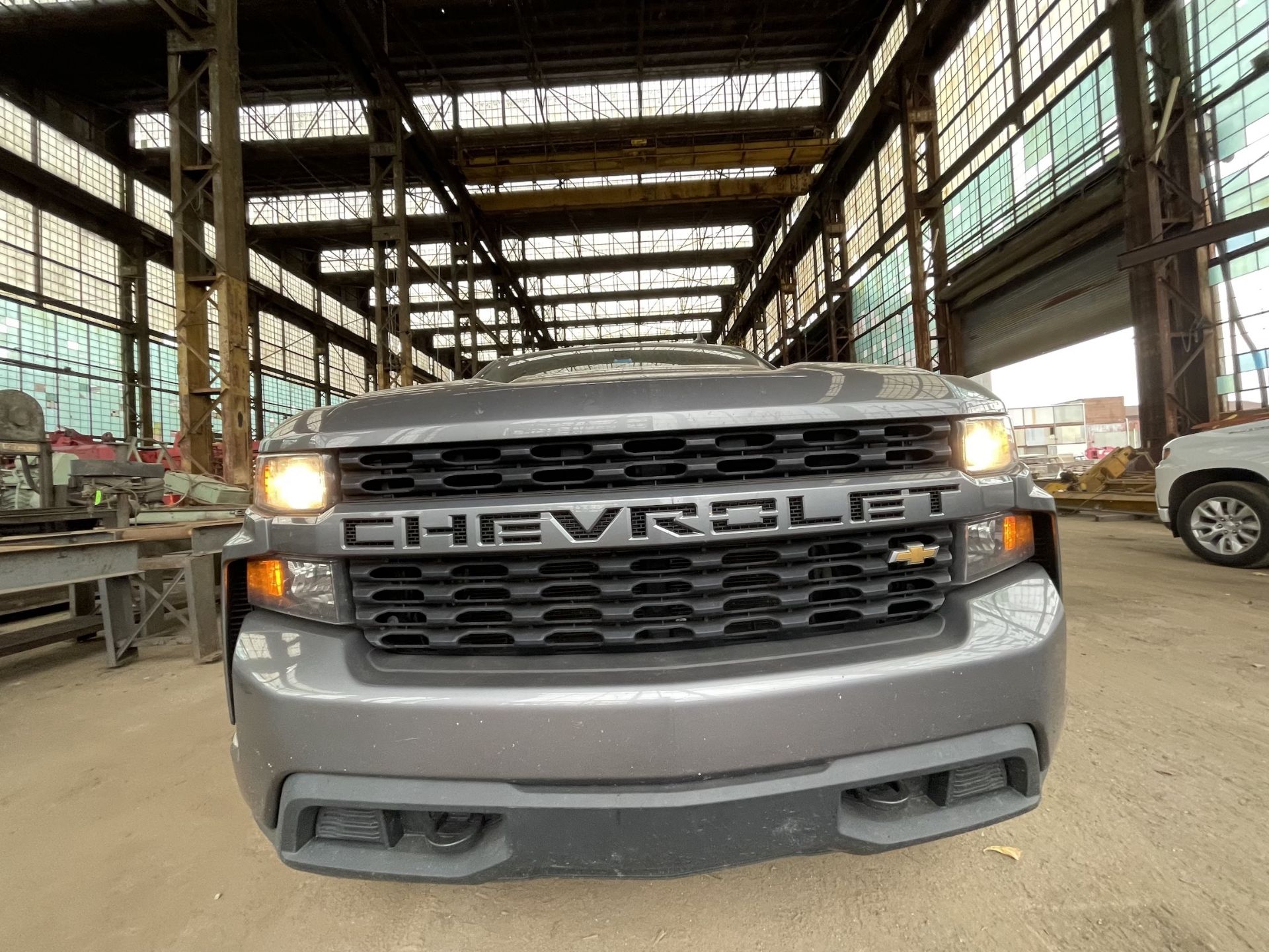 2020 Chevrolet 4X4 Silverado (SE6) - Image 4 of 29