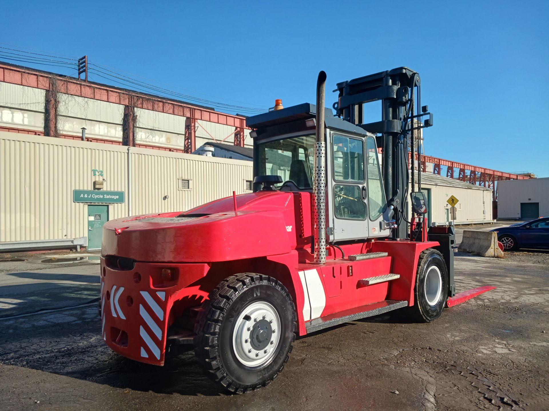 Kalmar DCE-160-9 36,000lb Forklift - Image 3 of 23