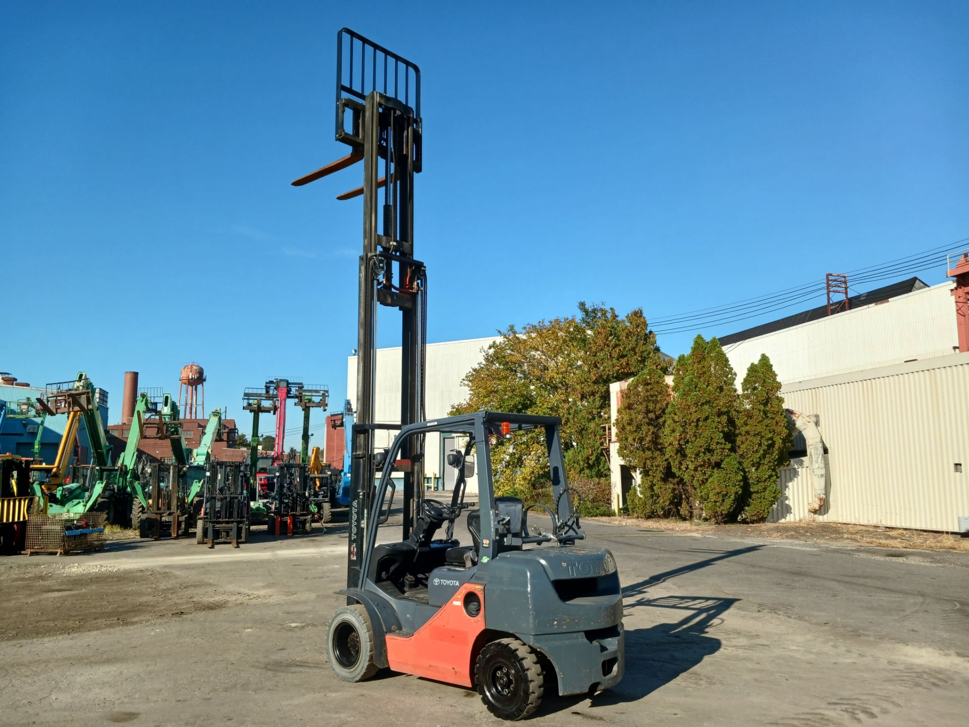 2016 Toyota 8FGU25 5,000 lb Forklift - Image 8 of 21