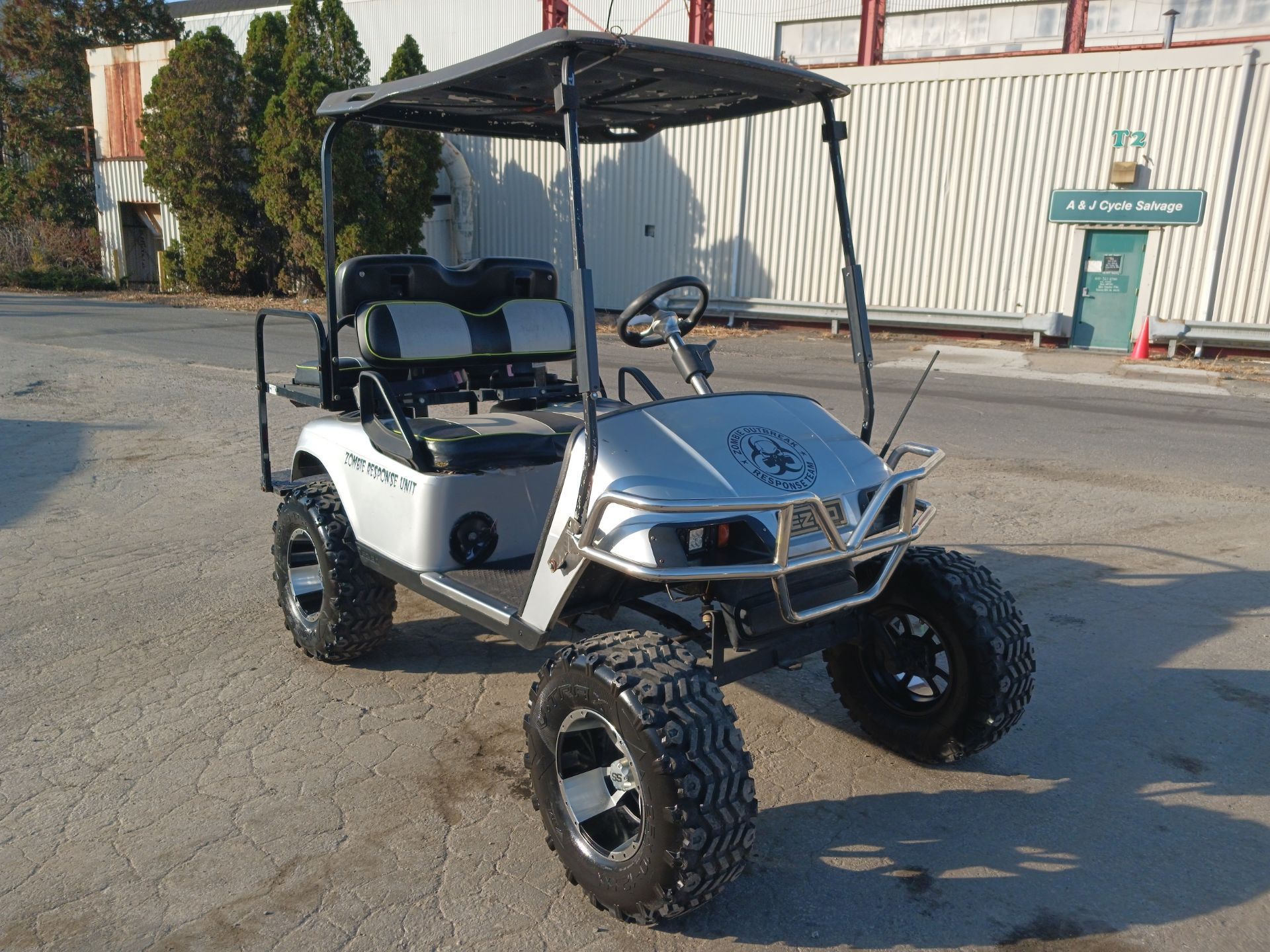 EZ-G0 Electric Golf Cart - Image 2 of 26