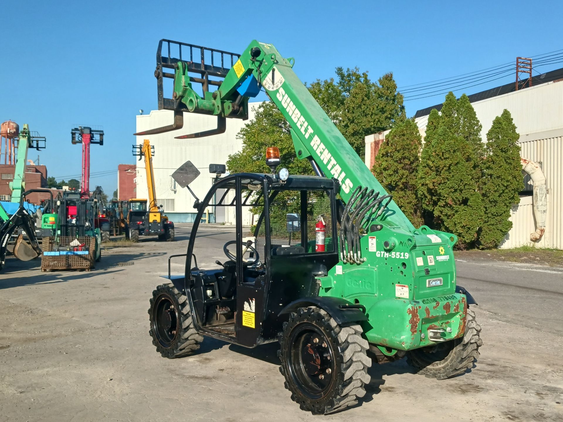 2015 Genie GTH-5519 5,000lbs Telescopic Forklift - Image 2 of 22