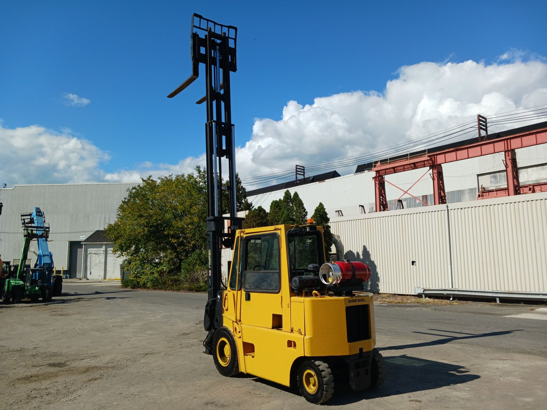 Drexel R60SL-L 6,000lb Swing Mast Forklift - Image 10 of 26