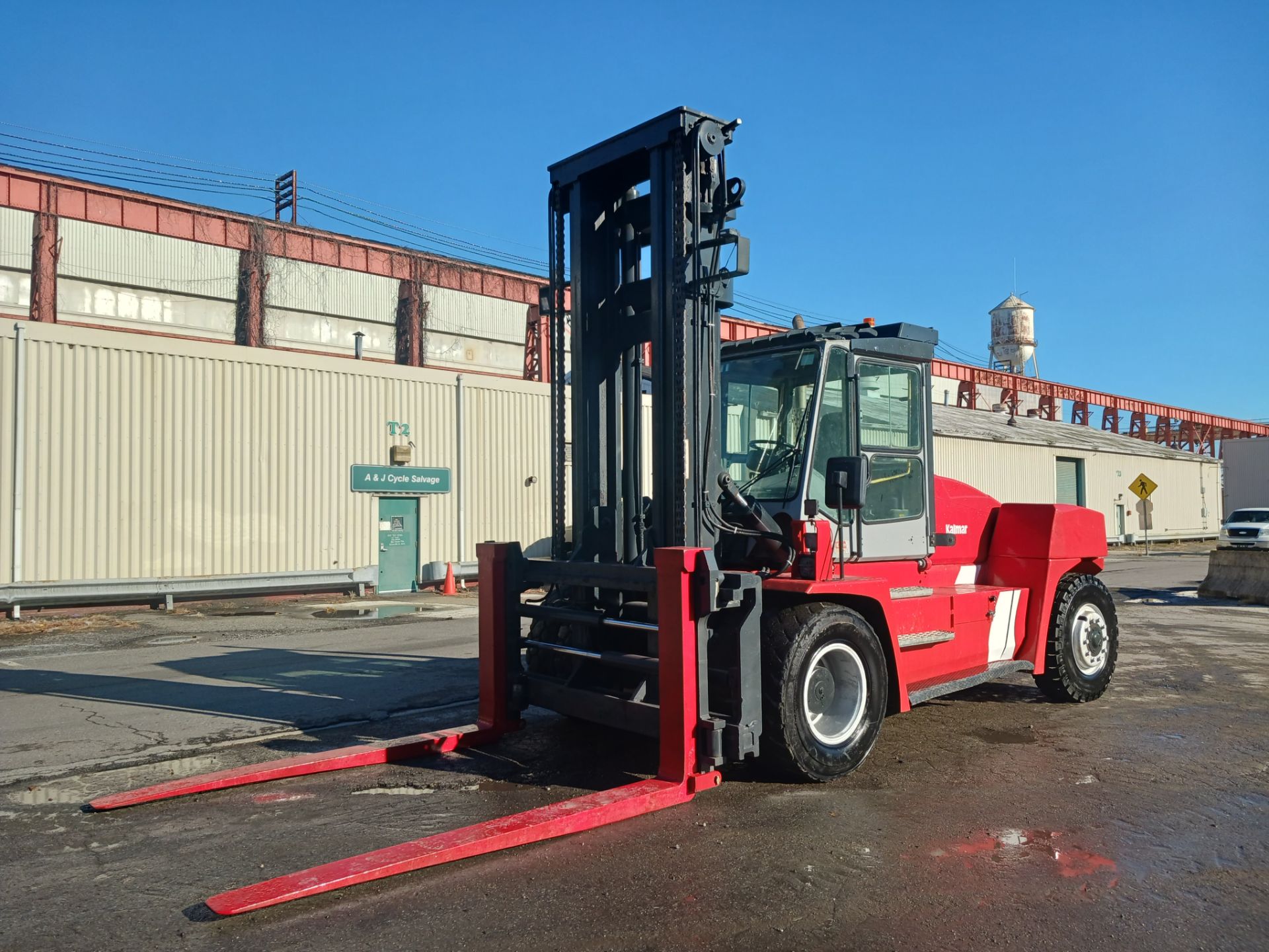 Kalmar DCE-160-9 36,000lb Forklift - Image 6 of 23