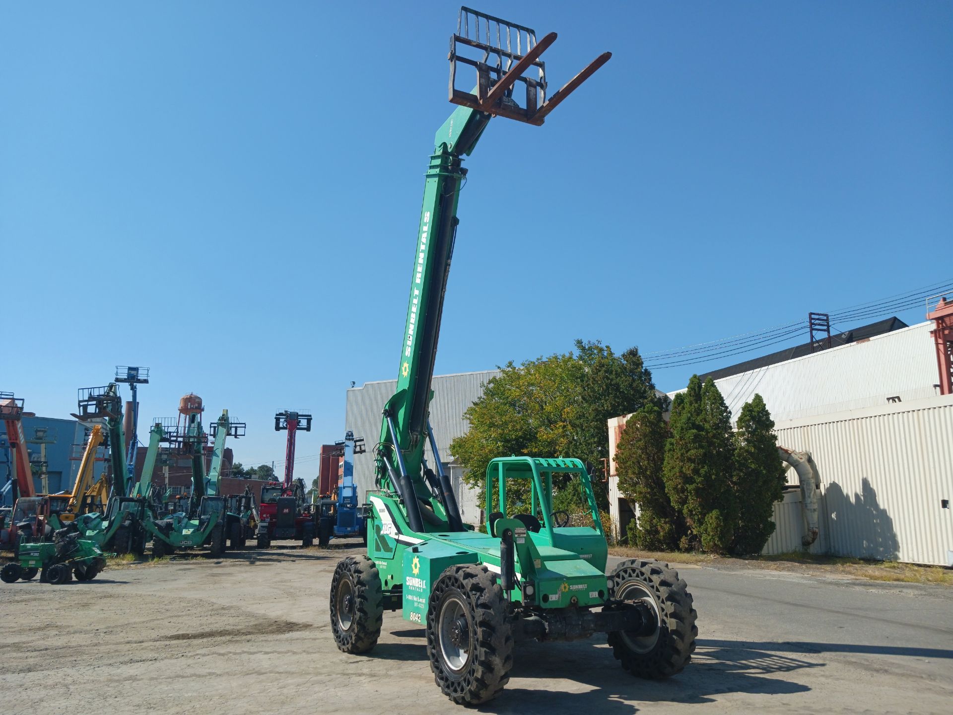 2014 JLG Skytrak 8042 8,000lb Telescopic Forklift - Image 8 of 33