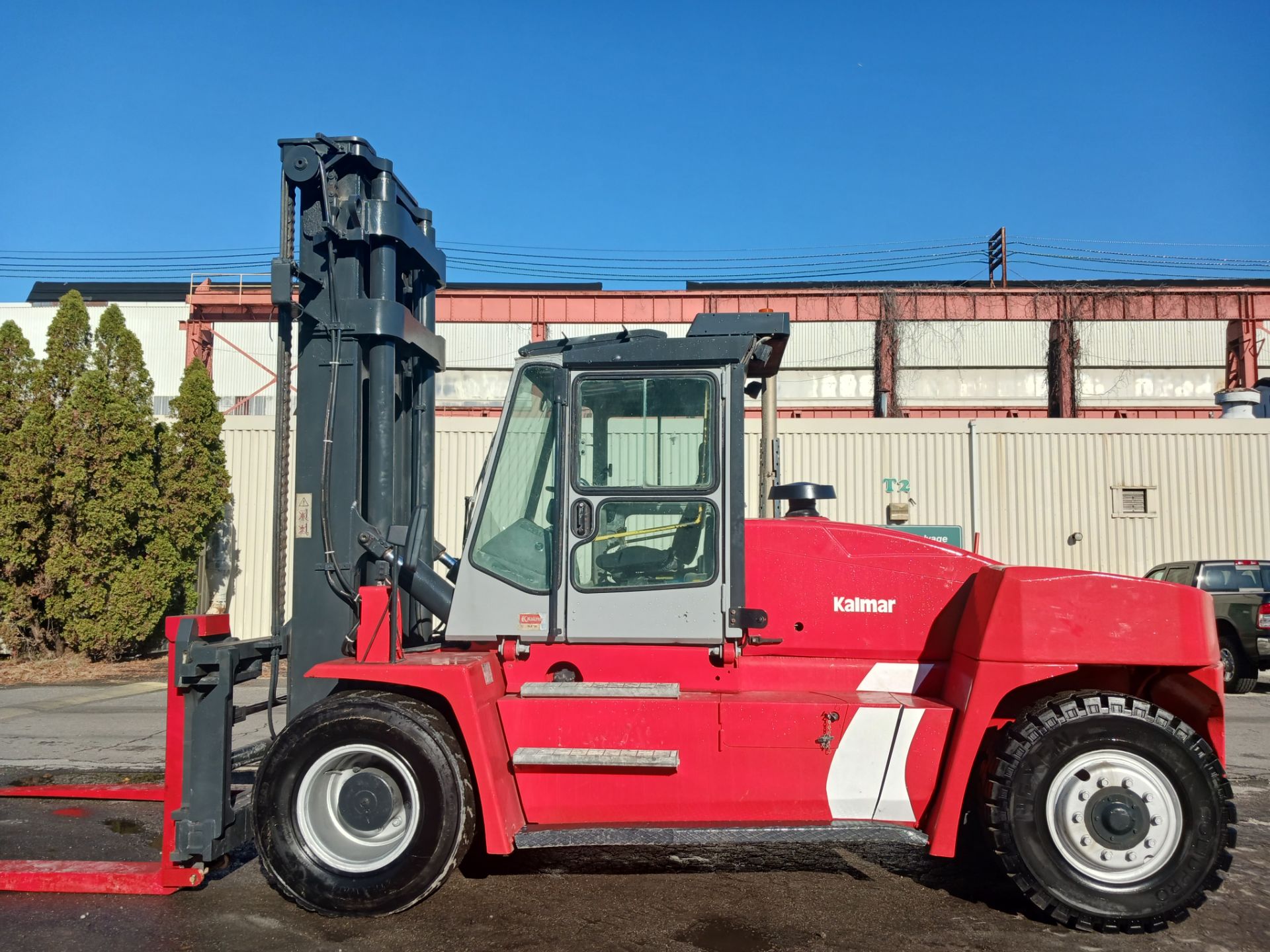 Kalmar DCE-160-9 36,000lb Forklift - Image 4 of 23