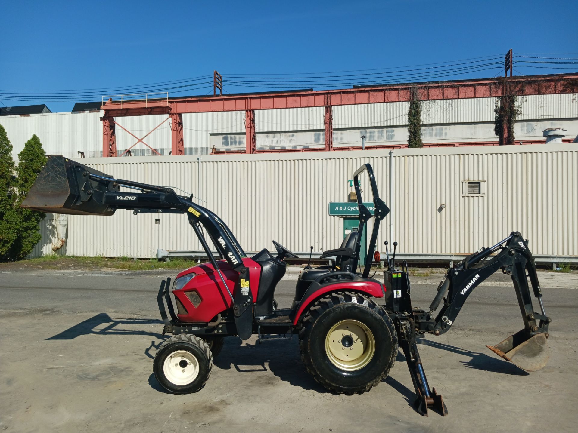 2018 Yanmar SA24 Utility Backhoe Tractor Loader - Image 7 of 22