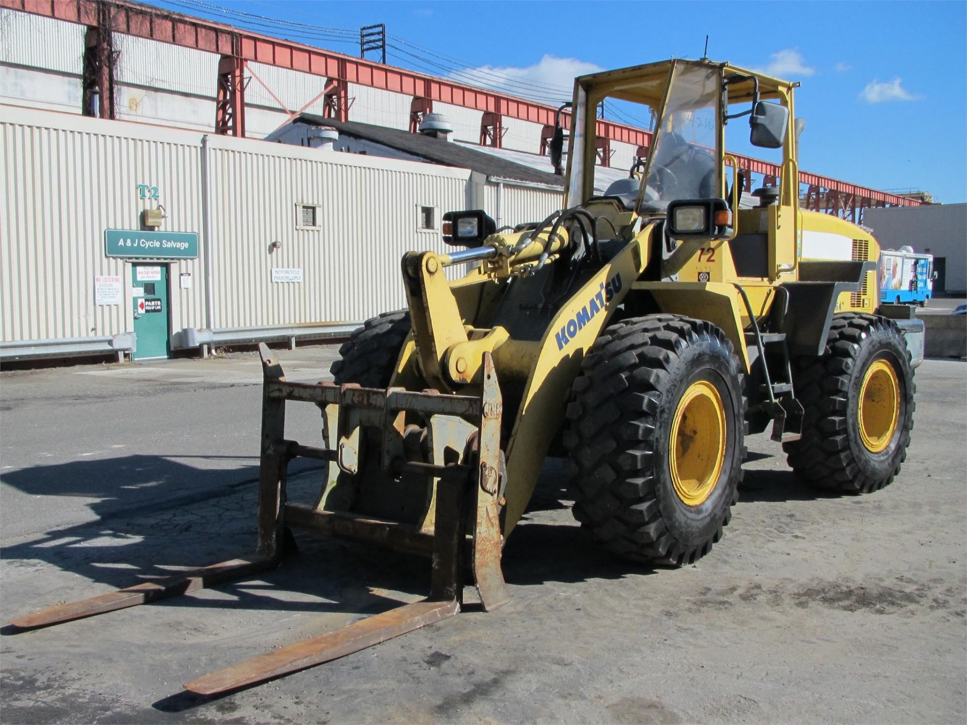 Komatsu WA250-6 4X4 Wheel Loader with Forks & Bucket - Image 9 of 17