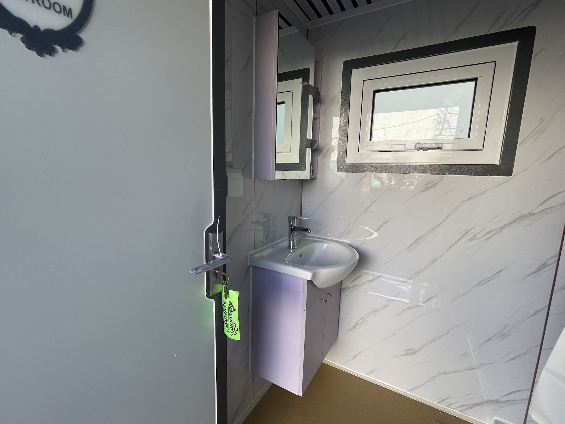 Brand New Unused 2023 Bastone 110V Portable Toilet with Shower (NY144) - Image 7 of 13