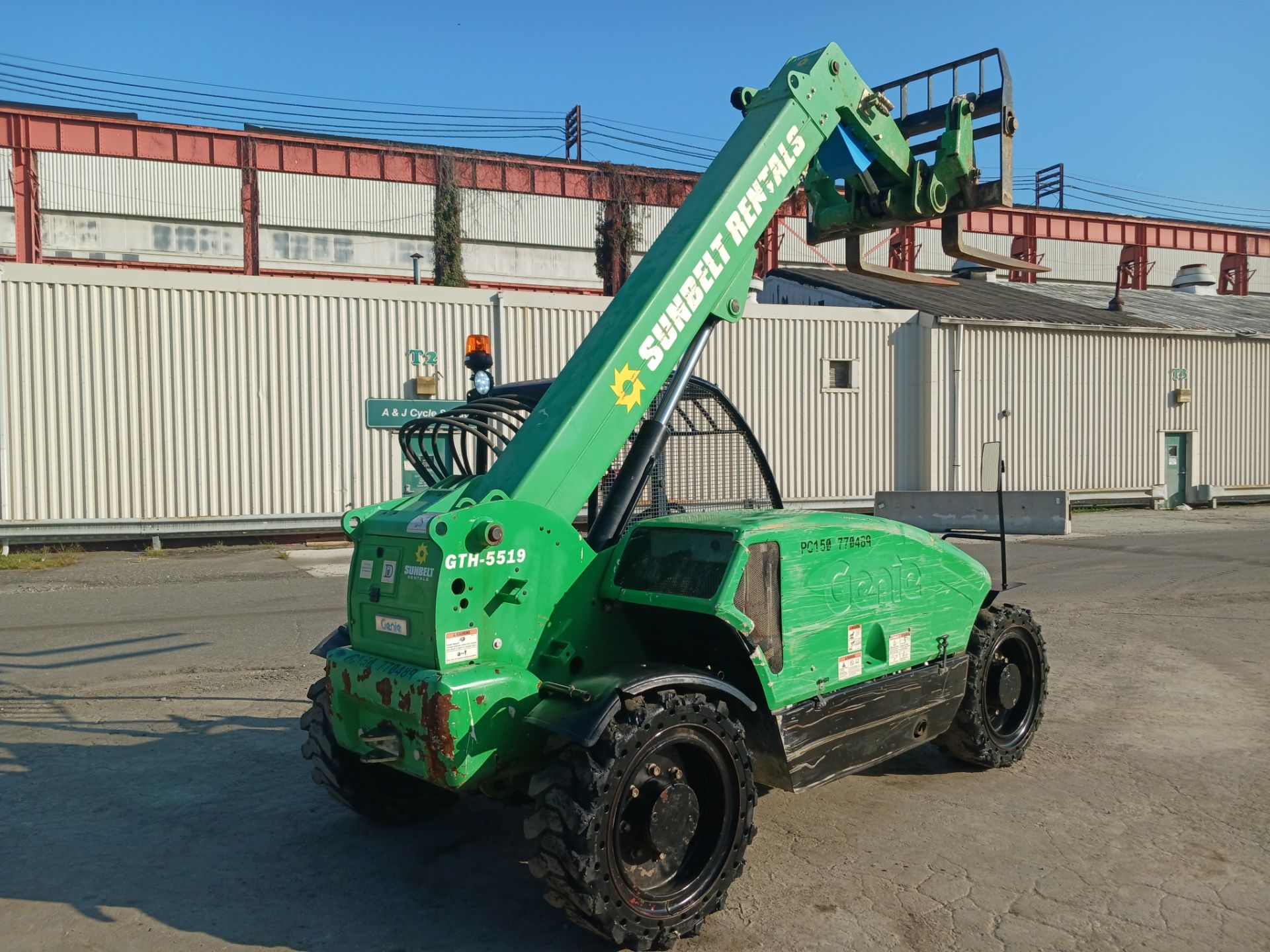 2015 Genie GTH-5519 5,000lbs Telescopic Forklift - Image 5 of 22