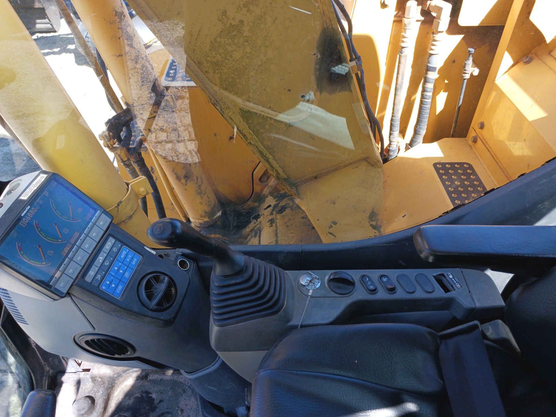 Komatsu PC138US LC-8 Excavator - Image 12 of 17