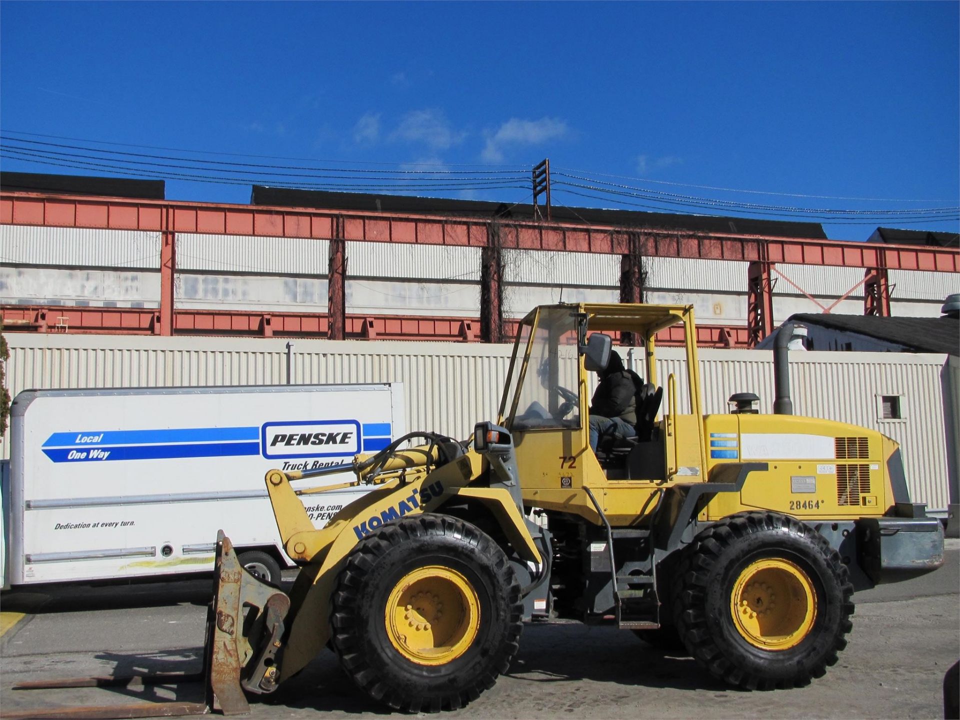 Komatsu WA250-6 4X4 Wheel Loader with Forks & Bucket - Image 8 of 17