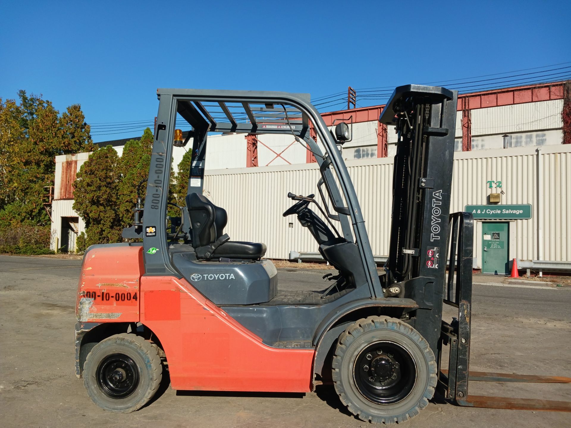 2016 Toyota 8FGU25 5,000lb Forklift