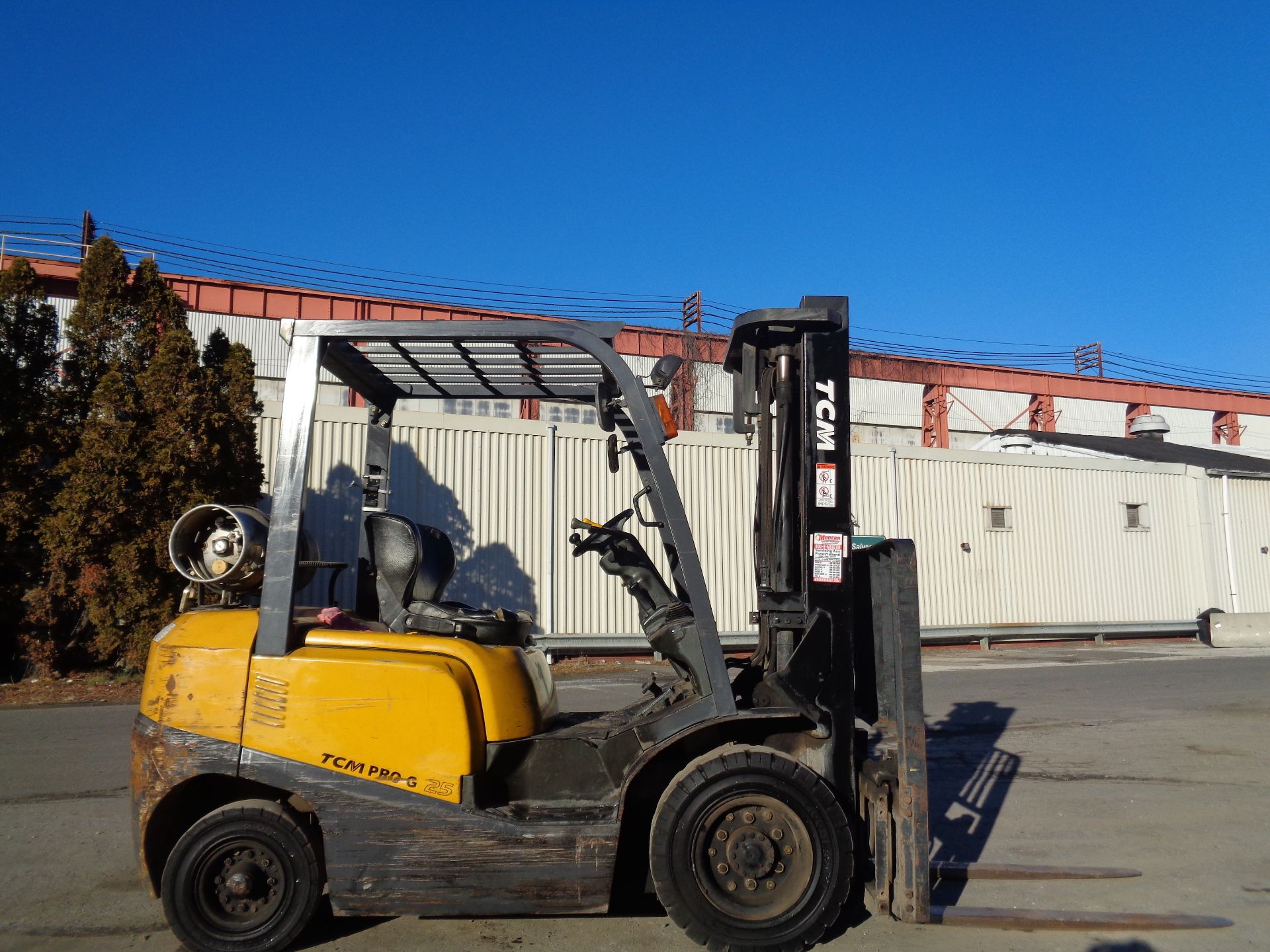 TCM FG25T3L 5,000lb Forklift - Image 5 of 11