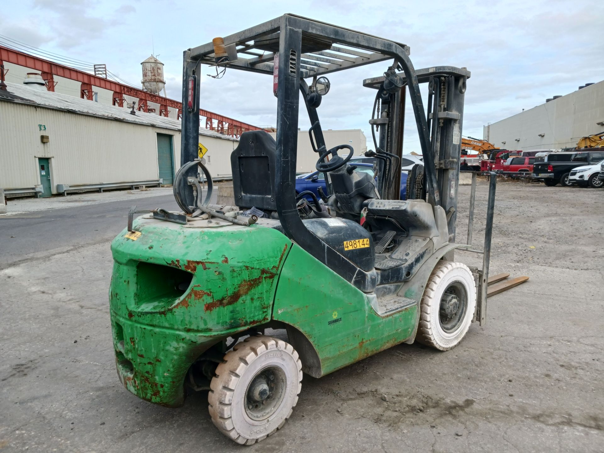 Komatsu FG25T-16 5,000lb Forklift - Image 3 of 11