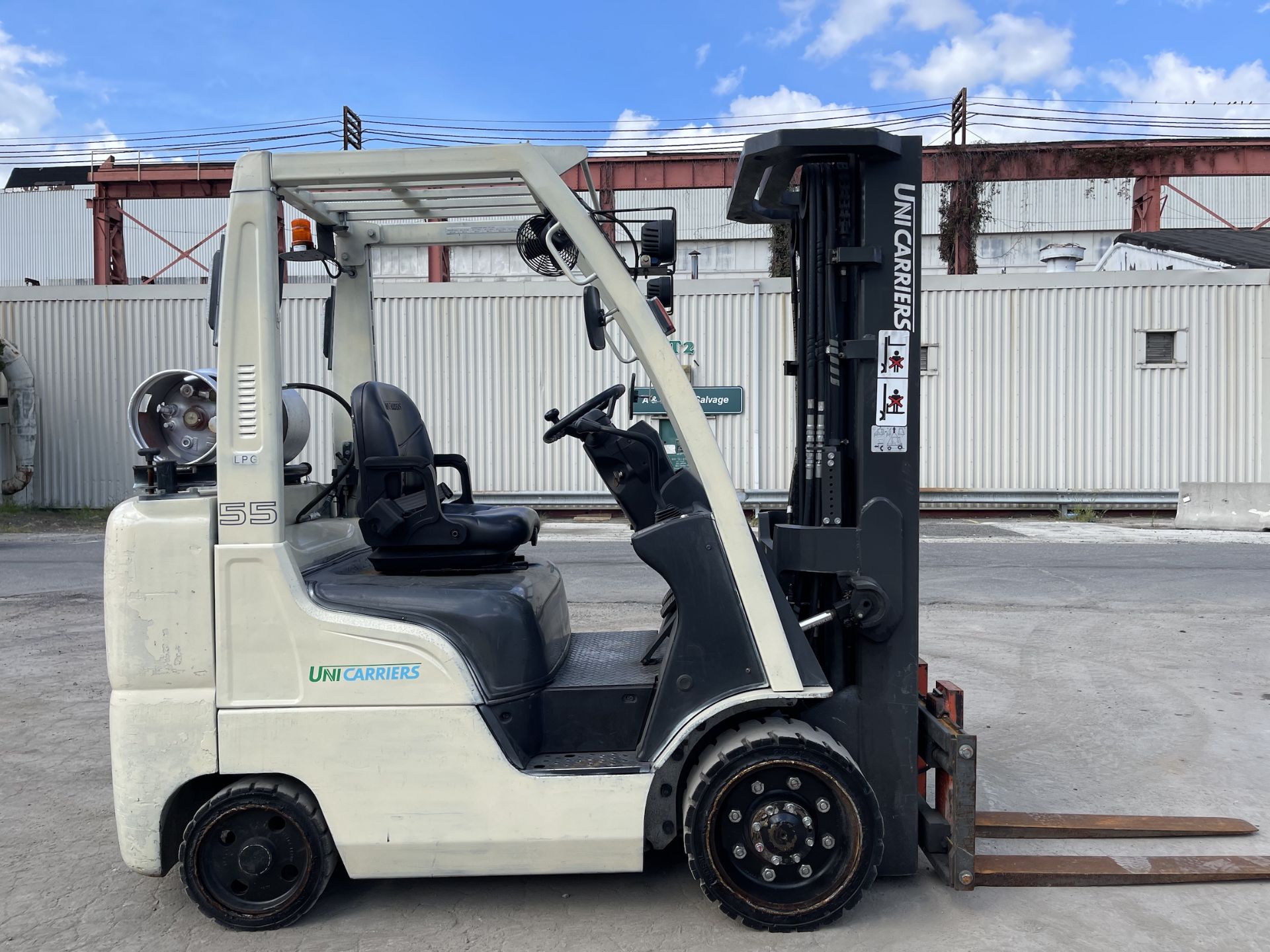 UniCarrier MCP1F2A28LV 5,500lb Forklift (E2) - Image 2 of 21