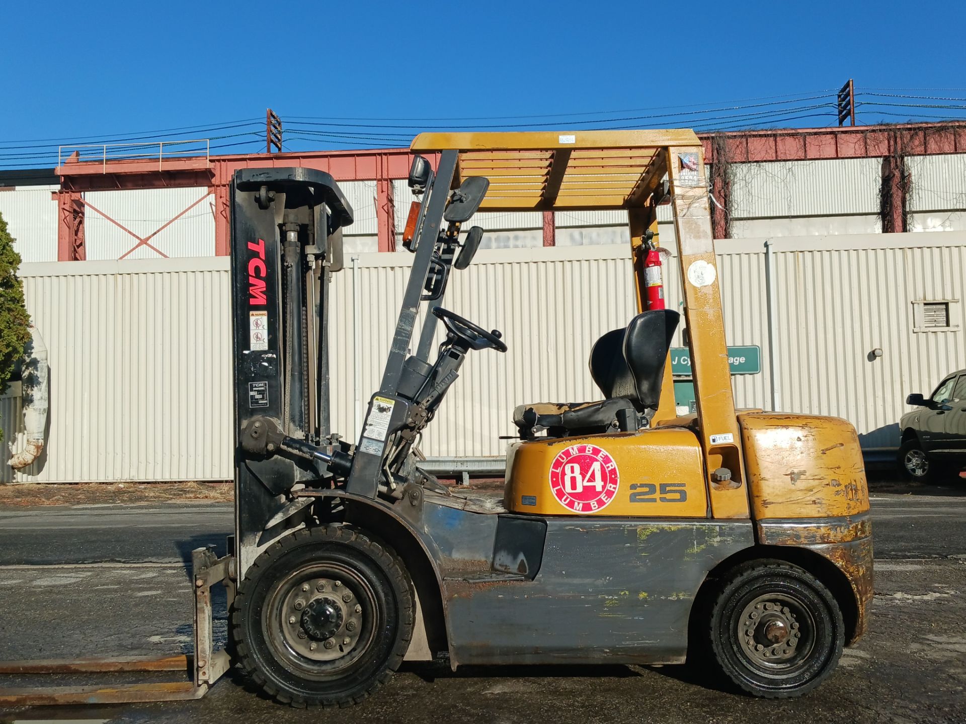 2000 TCM FG25N5T 5,000lb Forklift - Image 4 of 20